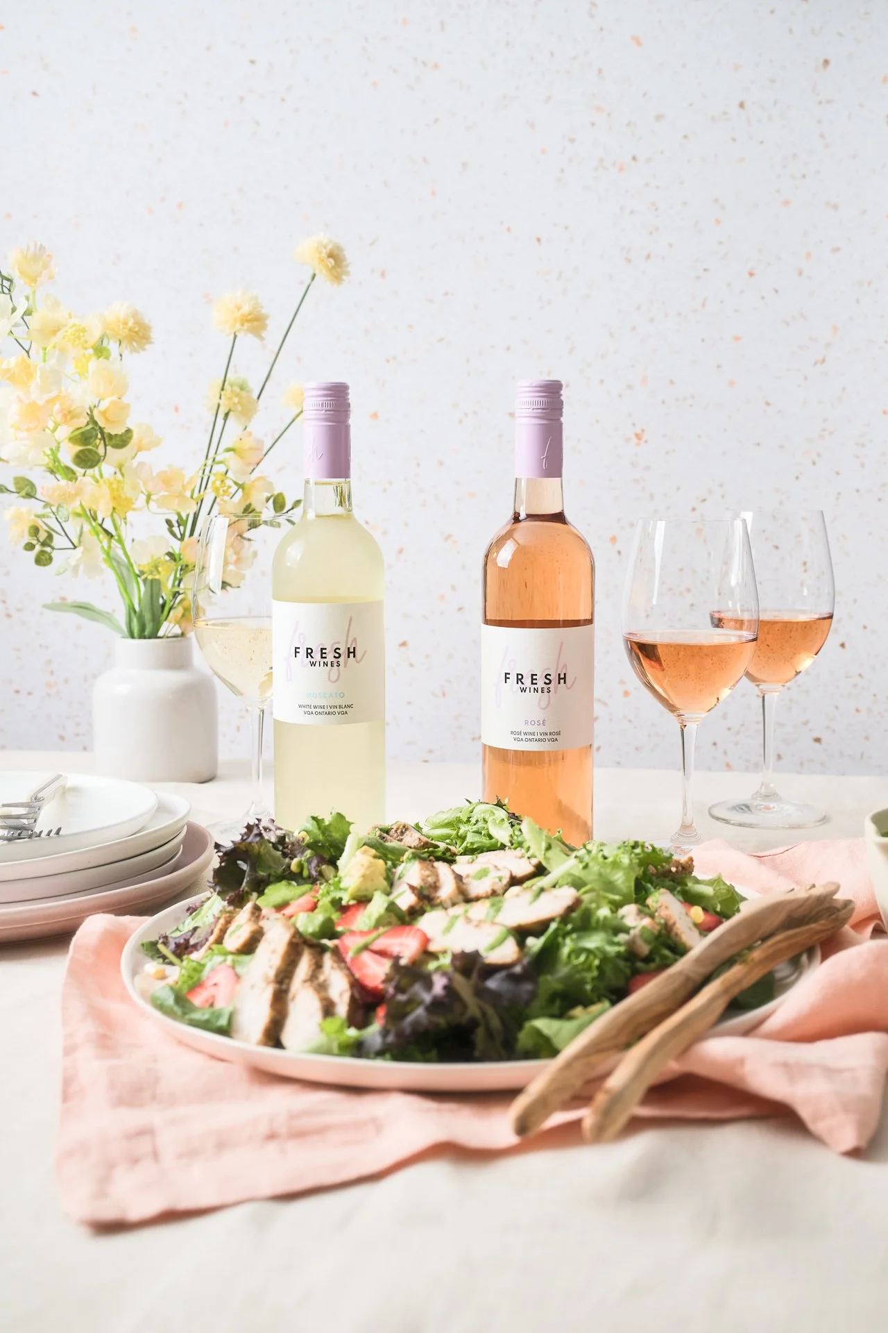 Foody First is your team of food stylists, professional photographers, videographers and content creators, here to make your visual brand identity work as hard as you do. Our content is strategically created to increase sales, income, and bookings.
