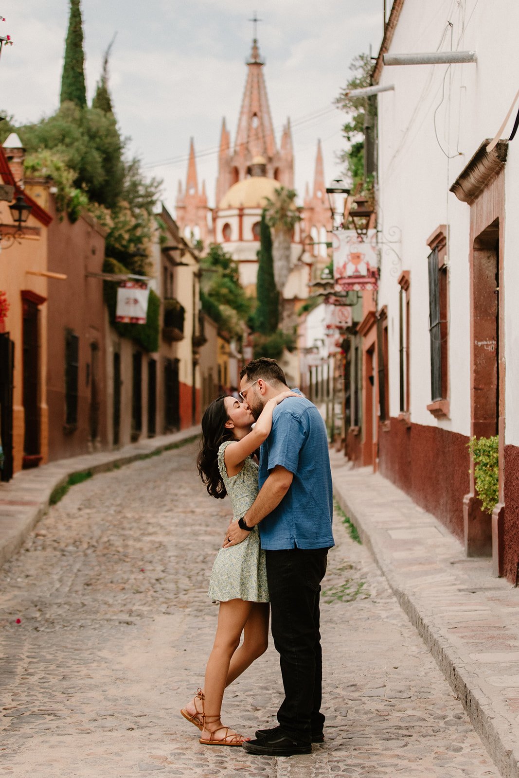 A Magical Afternoon Exploring San Miguel de Allende | Ali + Sofia