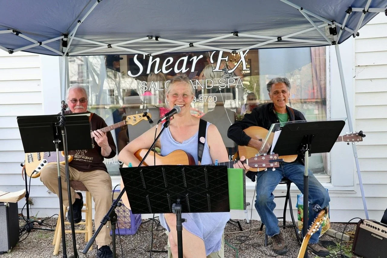 The Farmers Market is BACK tomorrow with live music from Heather Rose & Woods!
See you there from 3-6:30 PM. 
#visitgeneseo #geneseofarmersmarket