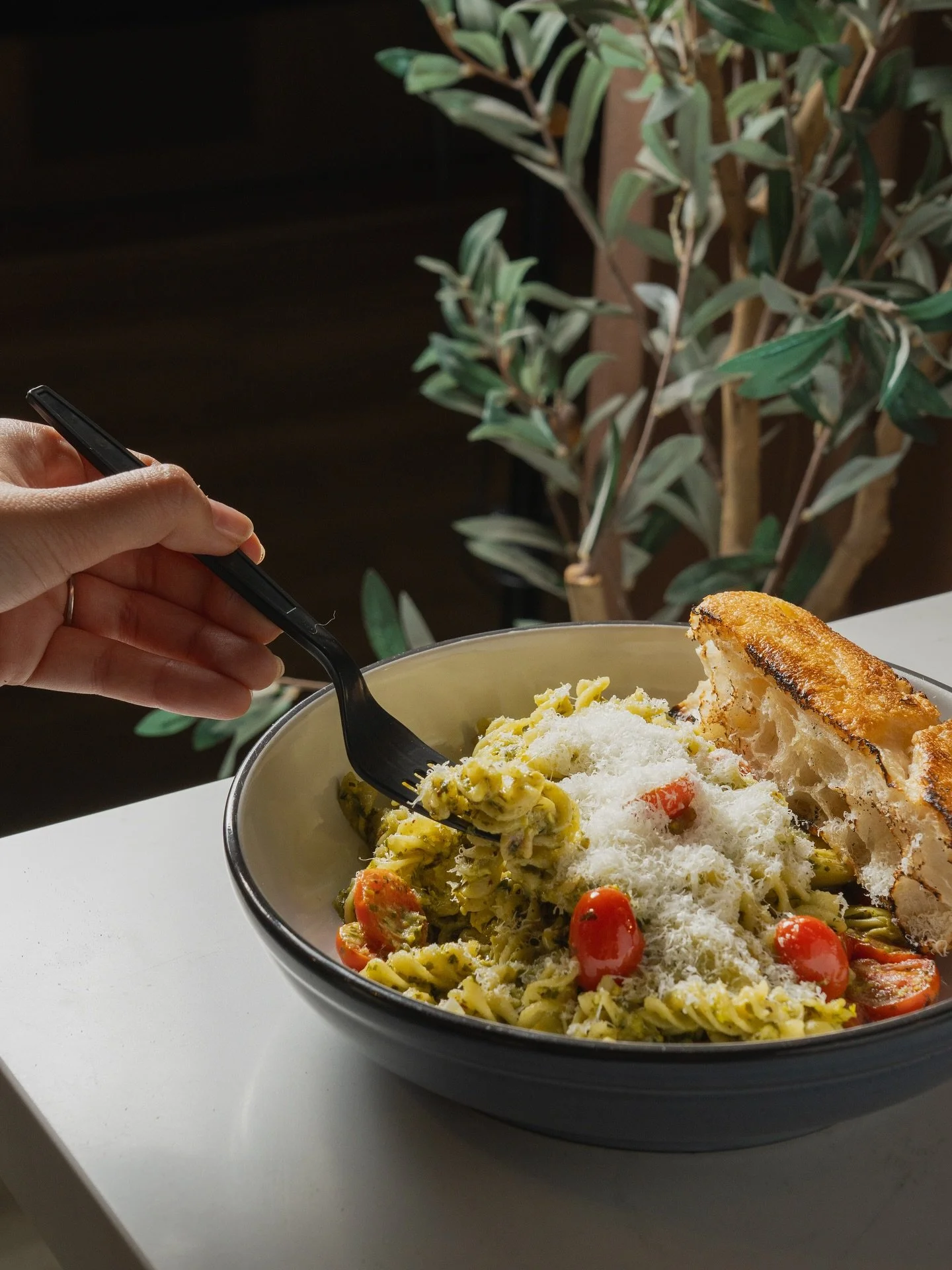 Biiig pasta fans over here @humbleoven.co 🍝 

#pasta #pesto #pestopasta #italianfood #slo #sanluisobispocounty #calpolyslo #calpoly #slopublicmarket #humbleoven