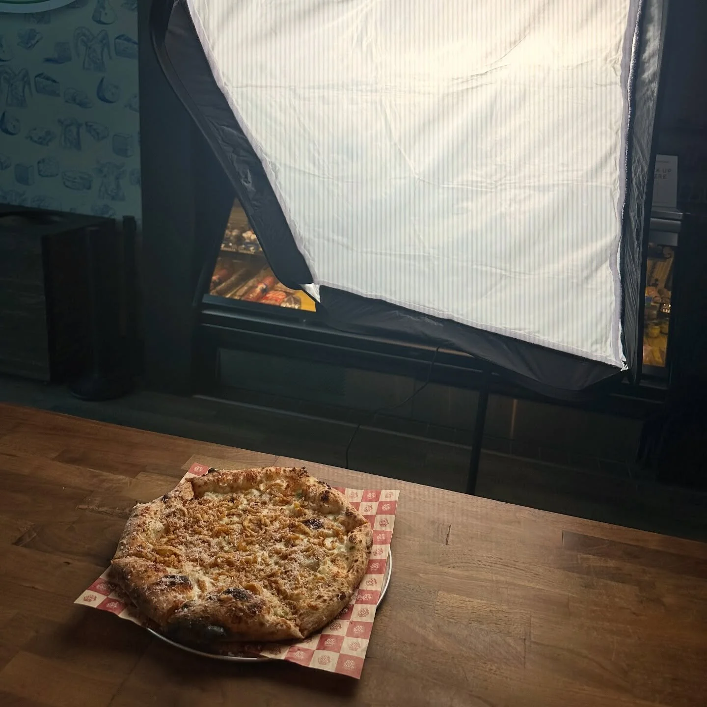 Let me get a solo shot real quick 📸 

#pizza #neapolitanpizza #slopublicmarket #slo #sanluisobispo #downtownslo #humbleoven #centralcoast #805living #enjoyslo #visitslo #shareslo