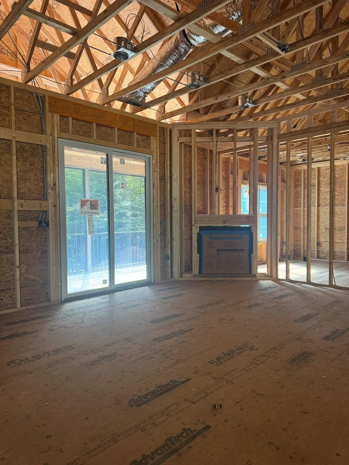 ▪️Interior Update▪️
10 foot ceilings and 8 foot doors&hellip;
Total game changer 😎
#westchesterway #newagehomesco
