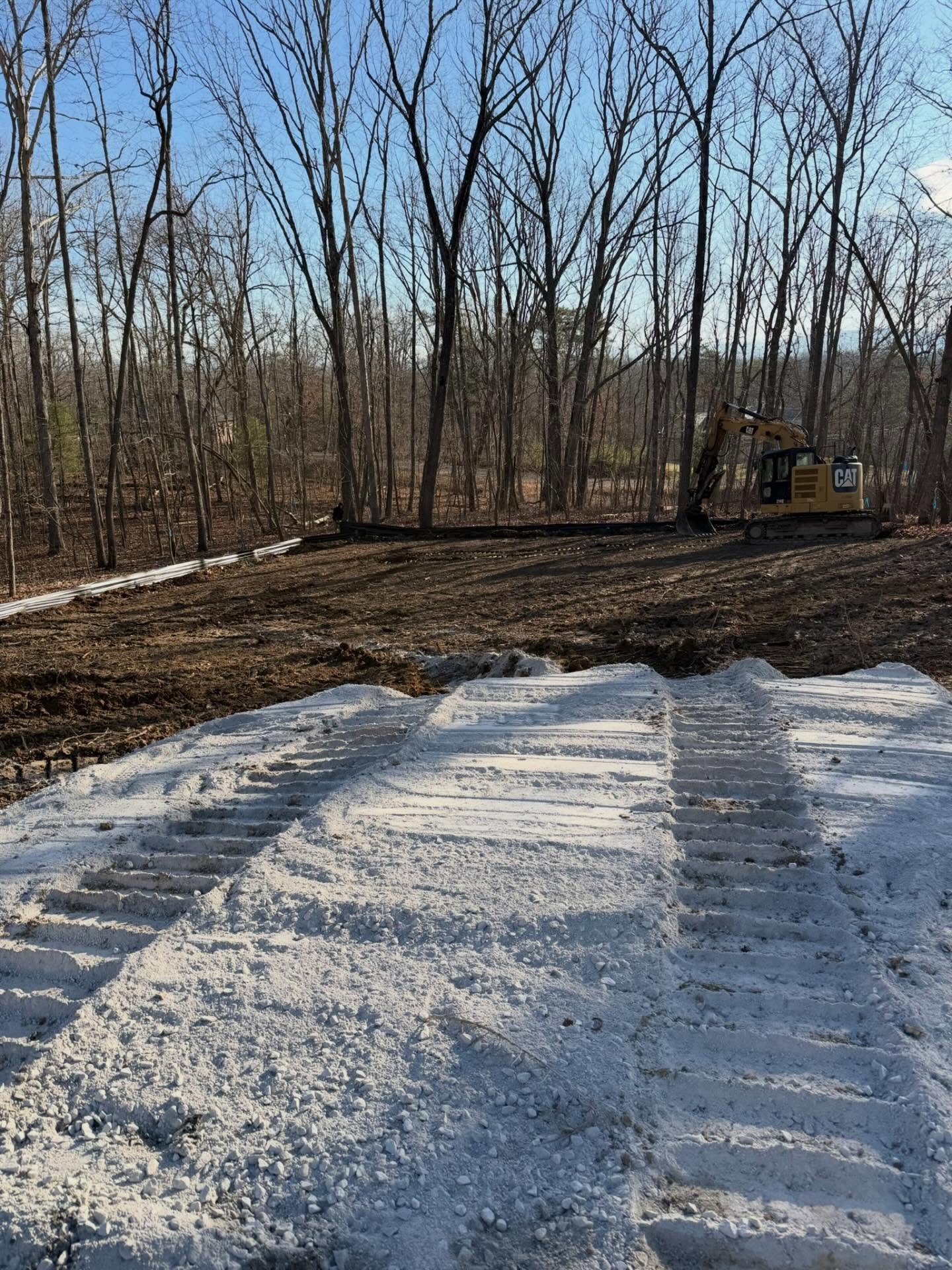 ▪️Jobsite Update▪️
Cleared and ready for the next spec home!
Great work by the Qualls crew 👏🏼
129 Folkstone Drive Crossville, TN
Call or text Kimberly at 931.250.1879 for more info!
#oystercove #newagehomesco