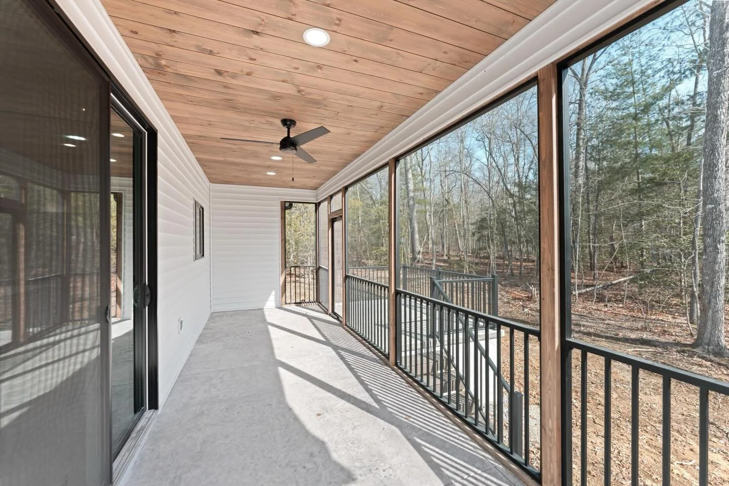 ▪️Featured Listing▪️
This could be your Saturday morning view ☕️
741 Westchester Drive Crossville, TN
Call or text Kimberly at 931.250.1879 for more info!
#westchesterway #newagehomesco