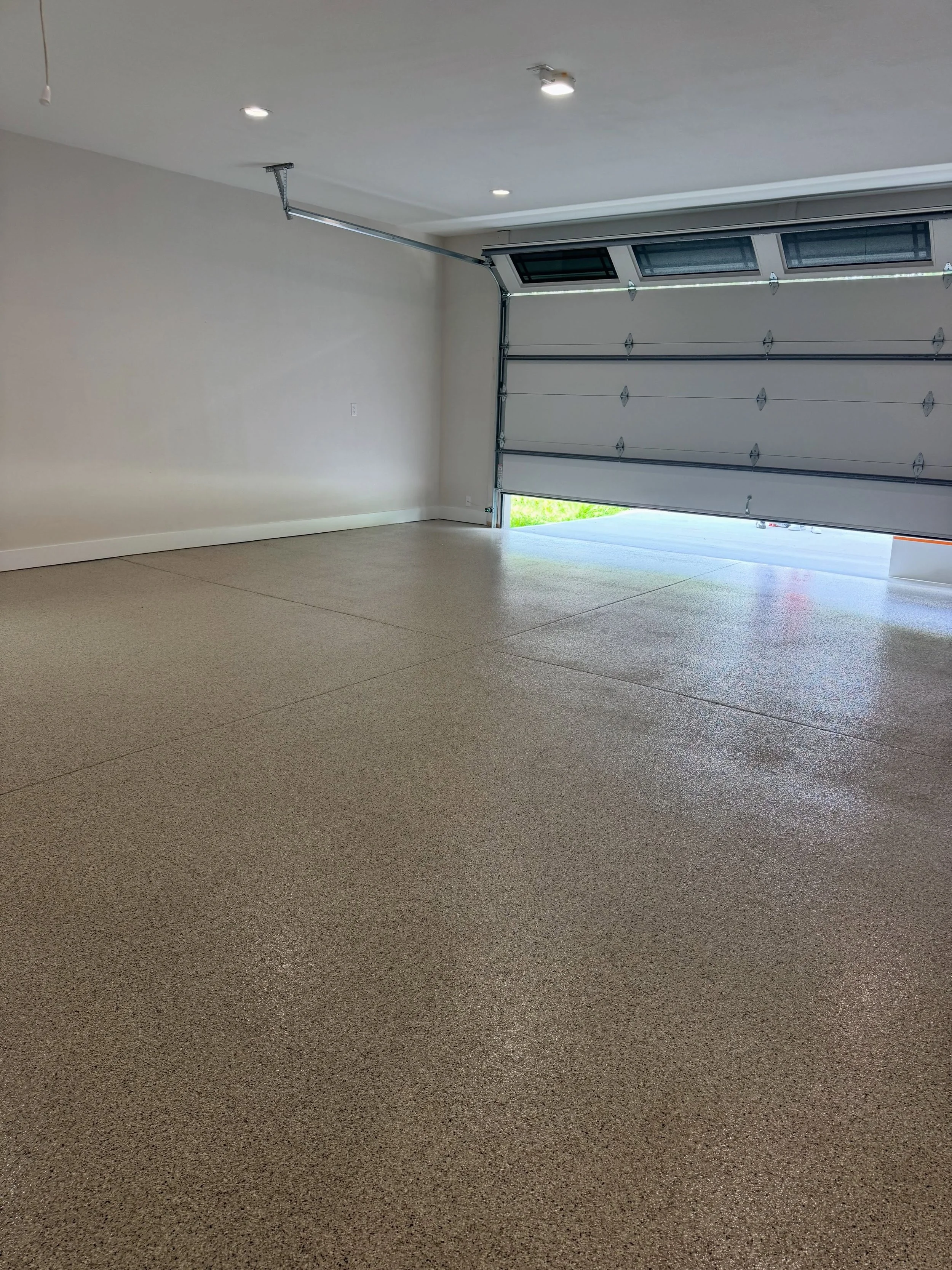 ▪️Garage Goals▪️
Fresh finishes make all the difference ✨
151 Hawes Circle Crossville, TN
Call or text Kimberly at 931.250.1879 for more info!
#luxurylodge #newagehomesco