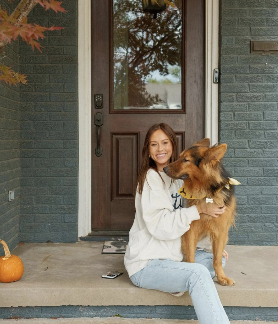 Abigail Heringer - Hearing Impaired, Cochlear, Fashion & Beauty