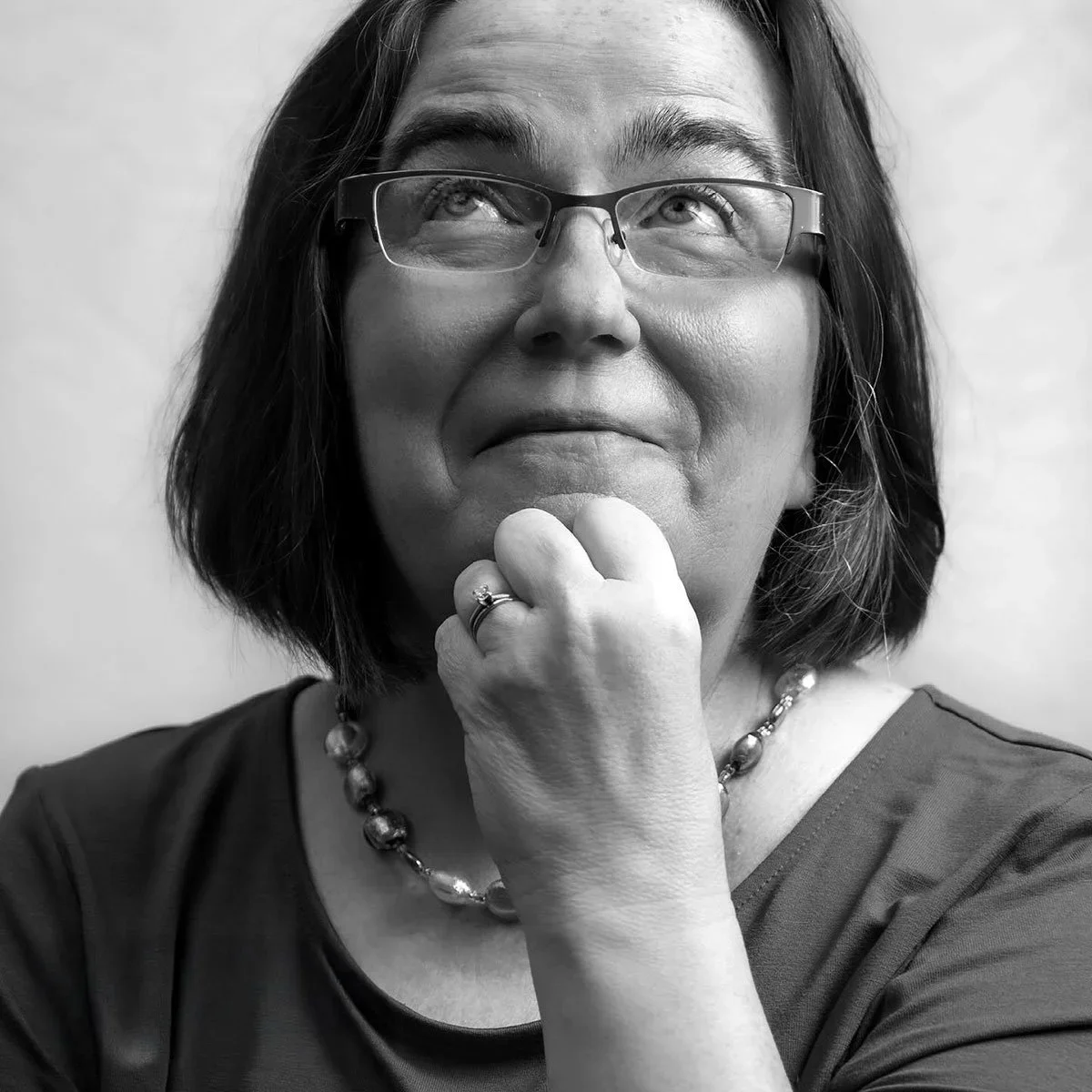 Margot Anne Kelley: Click for bio