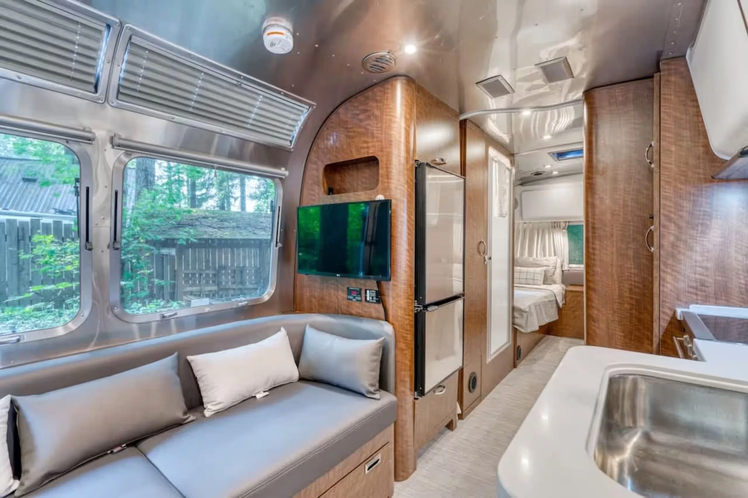 Airstream 1