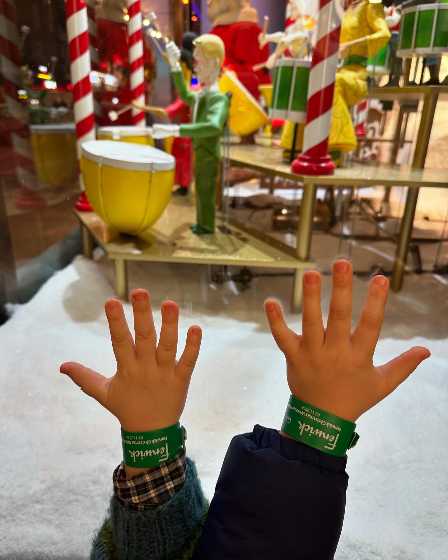 Family time 💙💙 at Fenwick Christmas Window Reveal 2024. So special to see how much our little boys loved this. 
@fenwickofficial 

#familytime #fenwick #fenwicknewcastle #christmas #memories