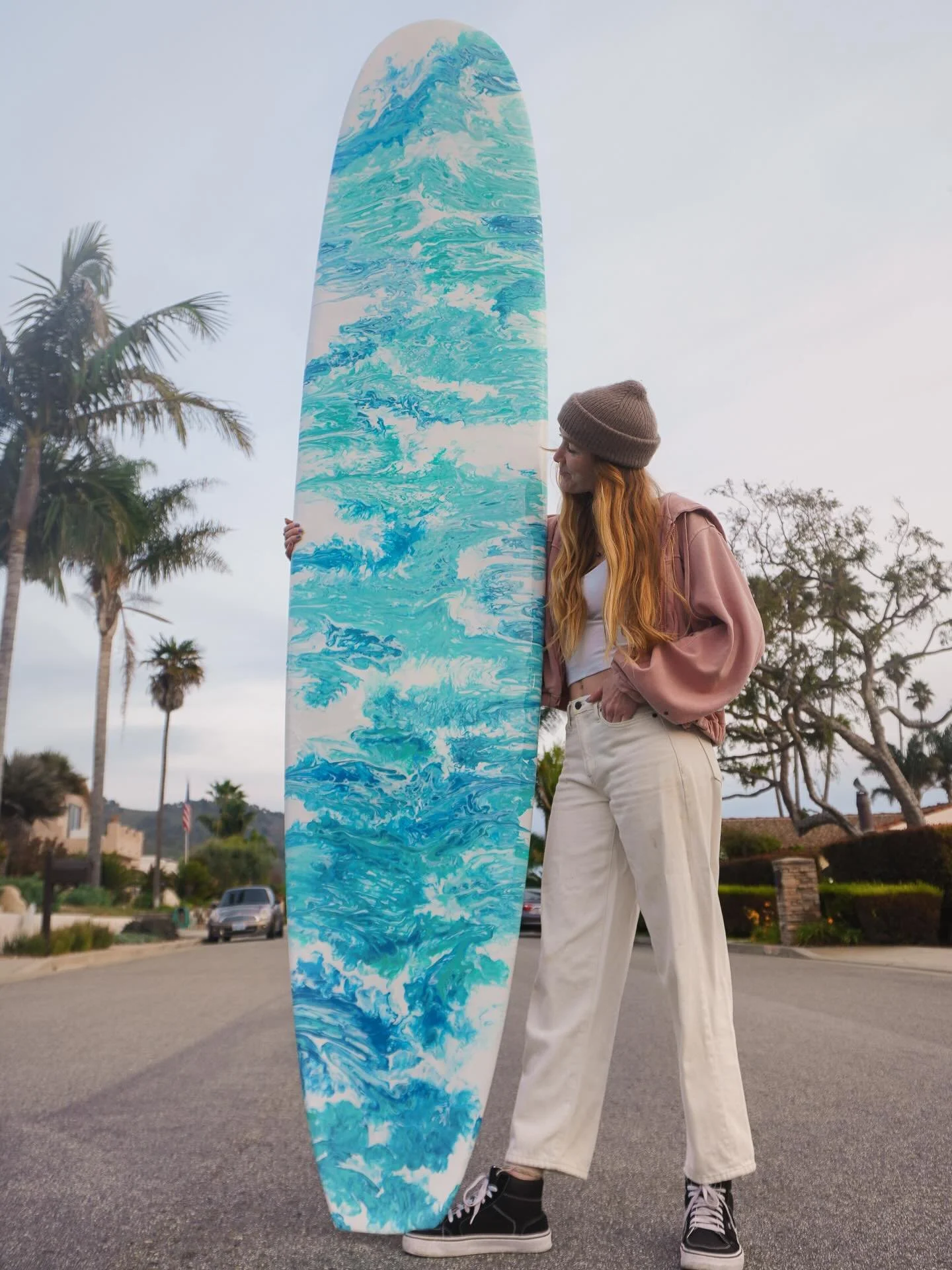 Last project of 2025 | 9&rsquo;4&rdquo; longboard acrylic pour ✨