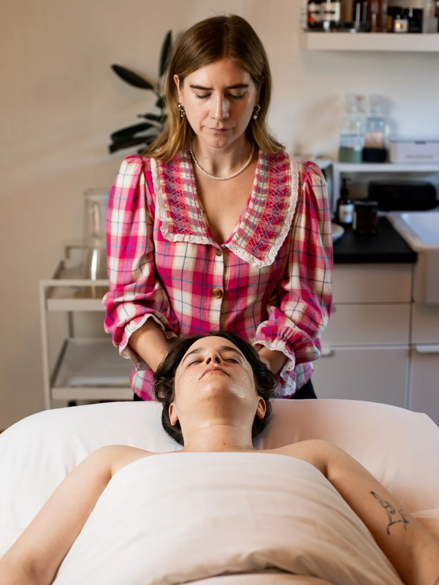 One of my favorite parts of our longer facials: the scalp massage.

There&rsquo;s so much tension we hold in our scalps without even realizing it. This simple but intentional technique helps stimulate circulation, ease headaches, and melt away stress