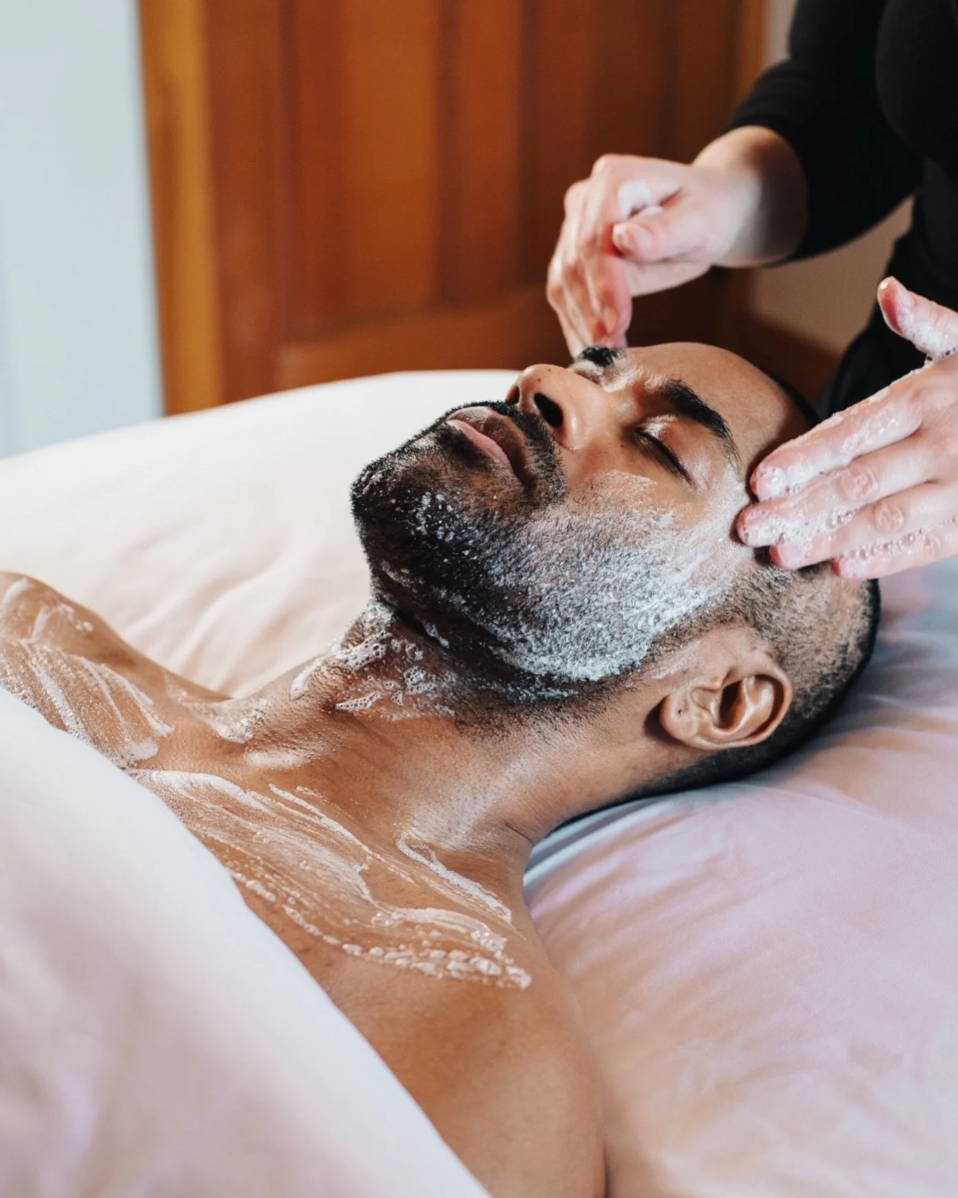 Exciting news! I launched a blog! 📝✨

Something I&rsquo;ve been wanting to do for a long time, a place to get into different skincare topics, share my honest take, and answer all your questions in detail.

First up: SkinPen Microneedling and everyth