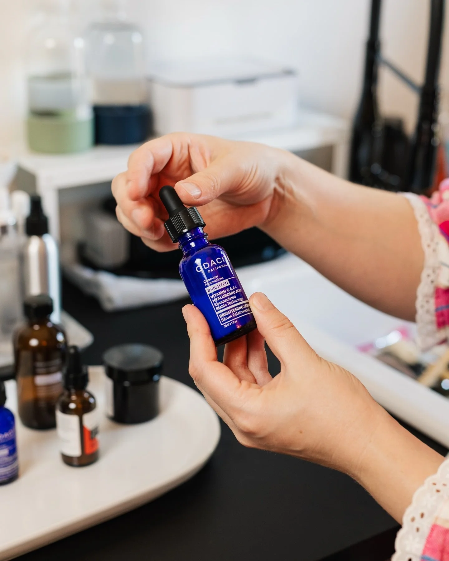 This one has been in my morning routine on repeat lately.

The @odacite Brightening Serum is a Vitamin C + E serum that I&rsquo;ve been especially
reaching for this time of year. It&rsquo;s hydrating, gentle, and adds an extra layer of barrier
suppor