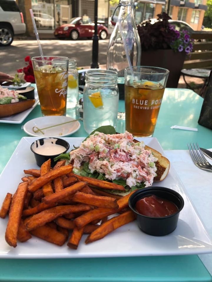 LLK lobster Roll.jpg