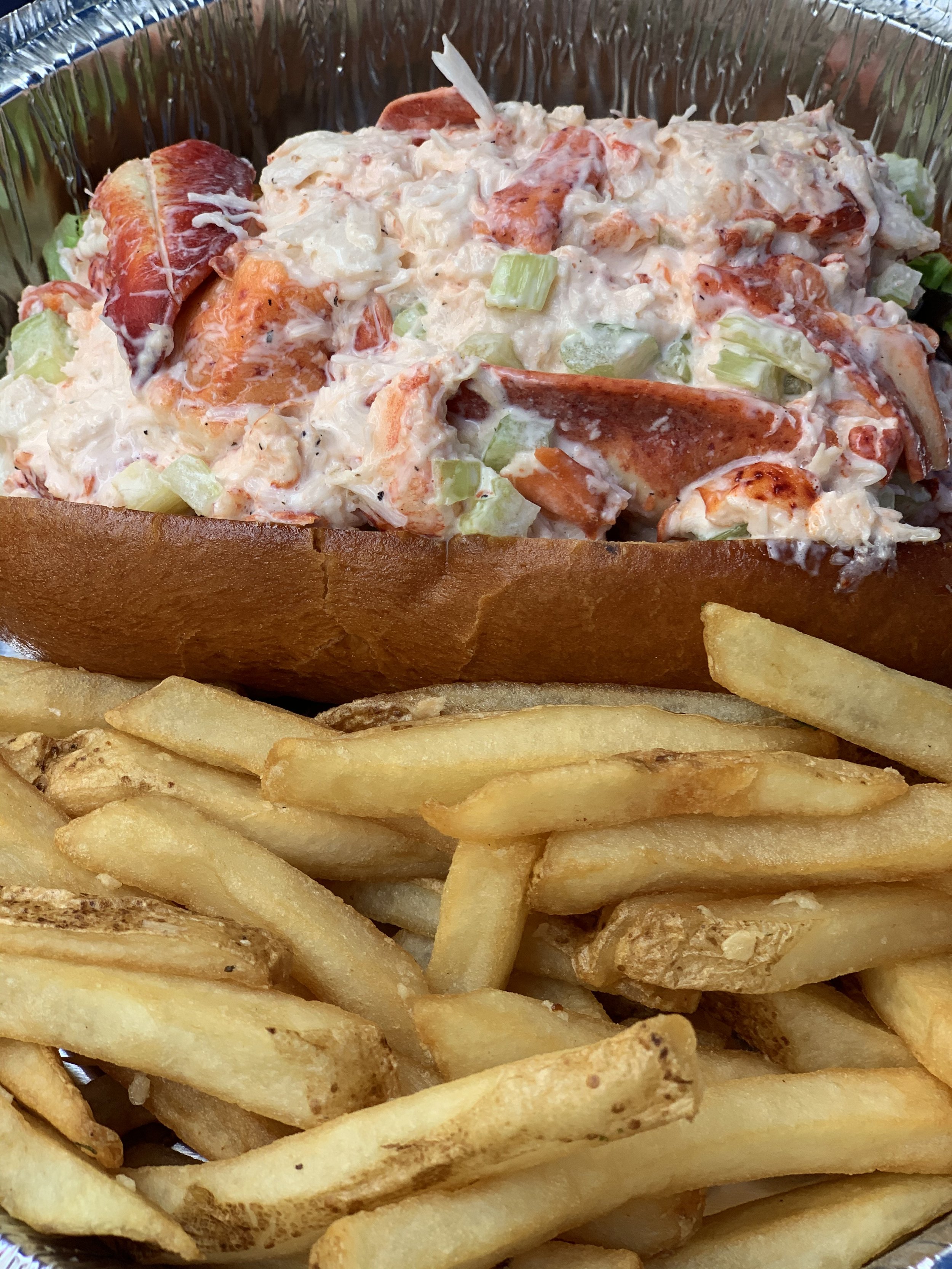 LLK Lobster Roll .jpeg