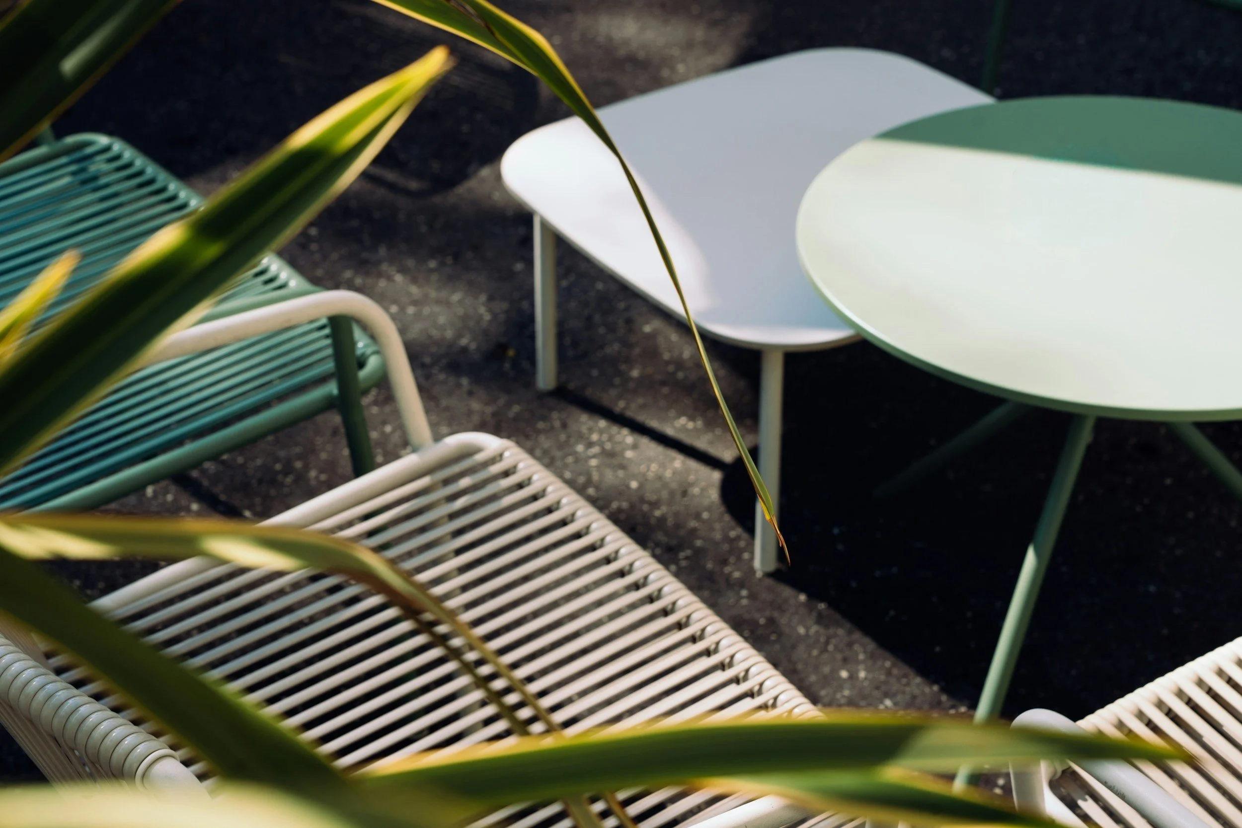 Modern outdoor event furniture setup, premium tables and seating for Macau pop‑up retail activation