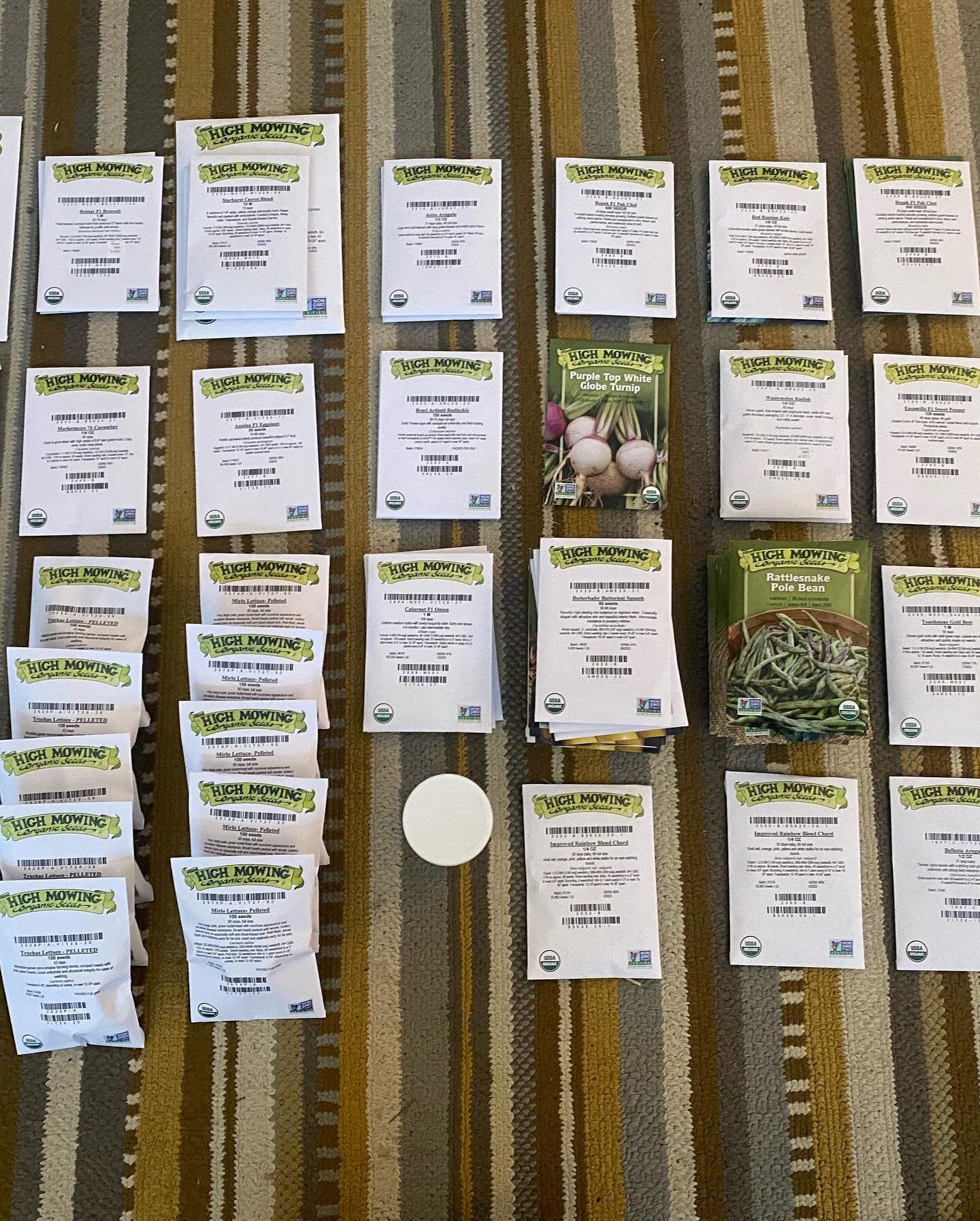 Happy #csaweek everyone! We&rsquo;ve been busy getting ready for the 2024 season:

1/Seeds, seeds, and more seeds! Lots of fresh salad coming soon @highmowingorganicseeds 🥗🥒🍅

2/&ldquo;Hot box&rdquo; frames built by @stephryder7 &amp; Adam atop ou