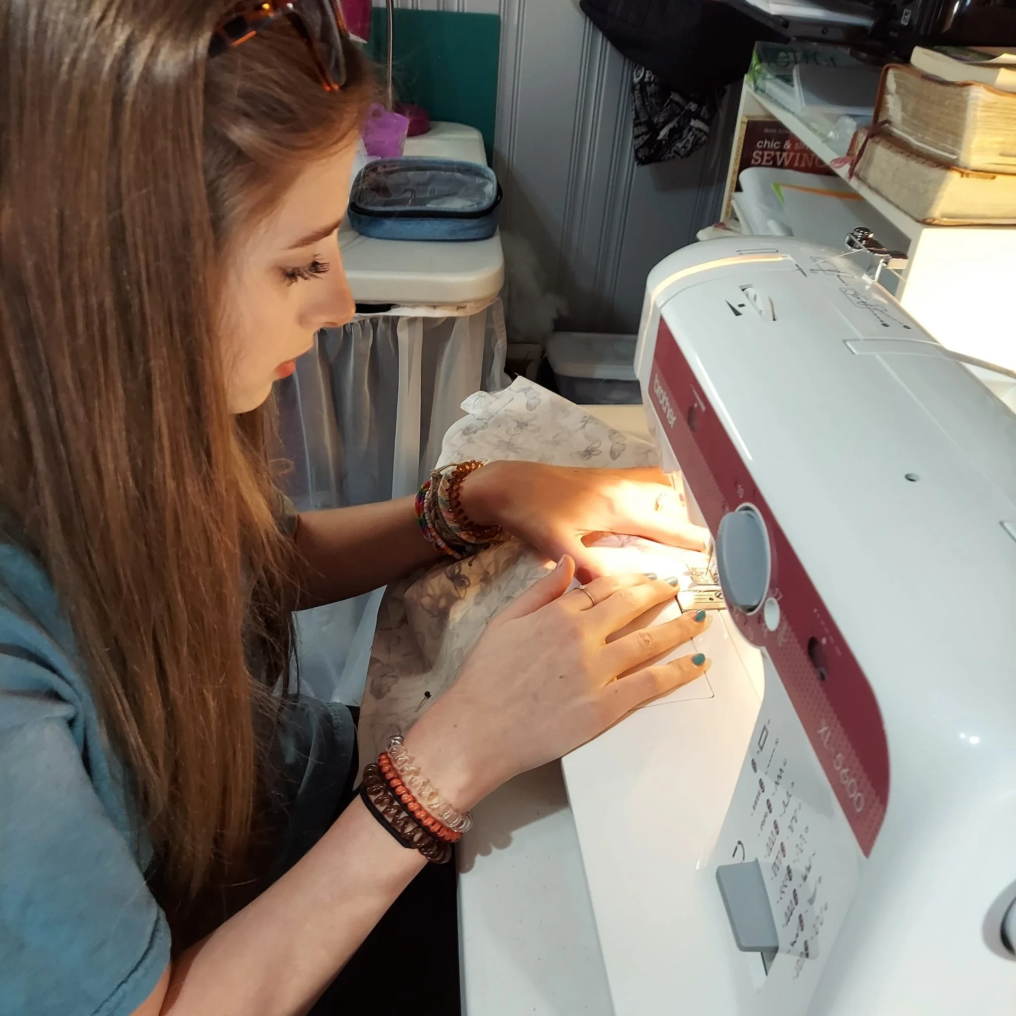 Sewing teen.jpeg