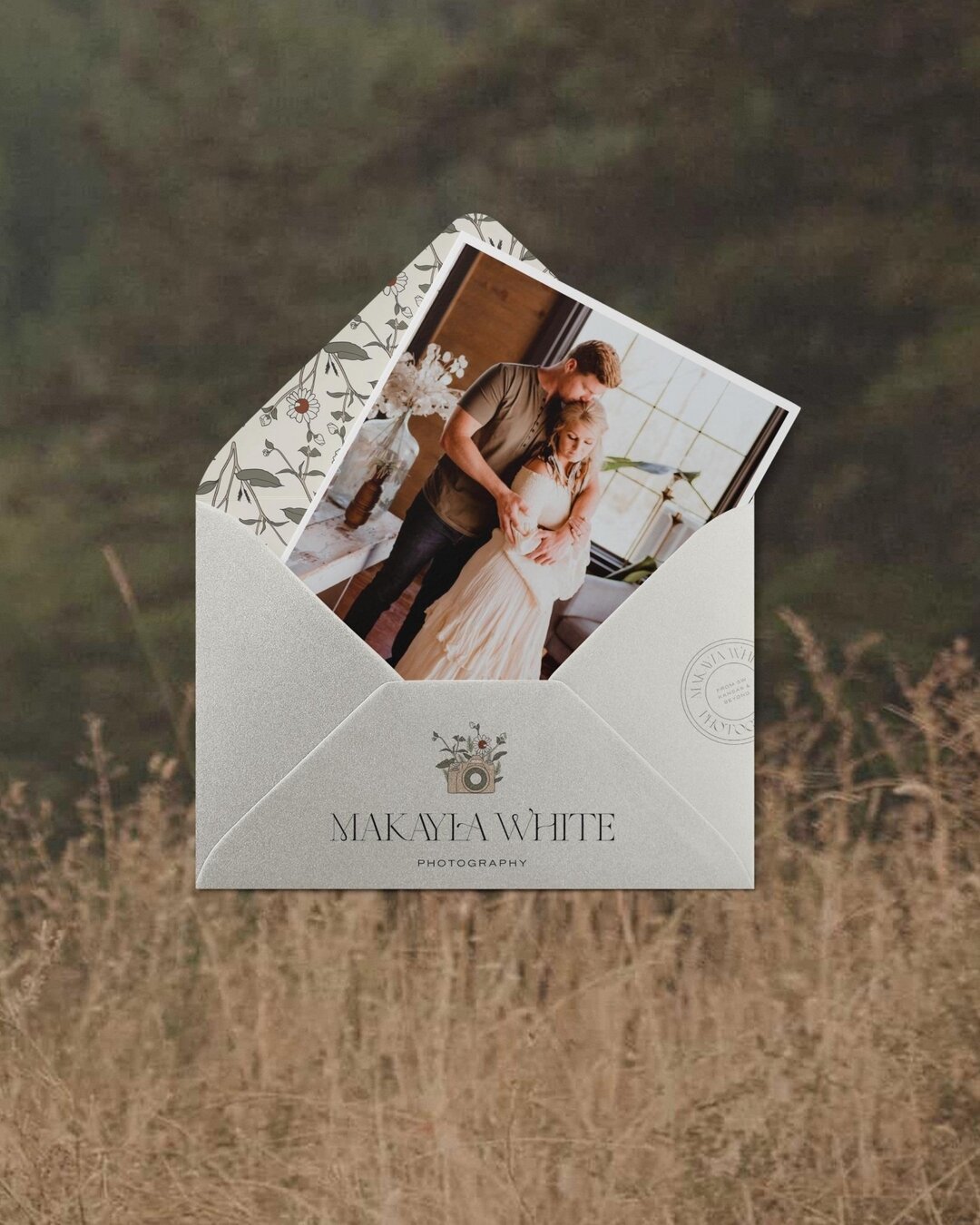 Drumroll, please! 🥁 We're thrilled to introduce the fresh, enchanting look of Makayla White Photography. From the rugged charm of boots to the delicate beauty of wildflowers, every detail has been carefully curated to evoke emotions and tell captiva