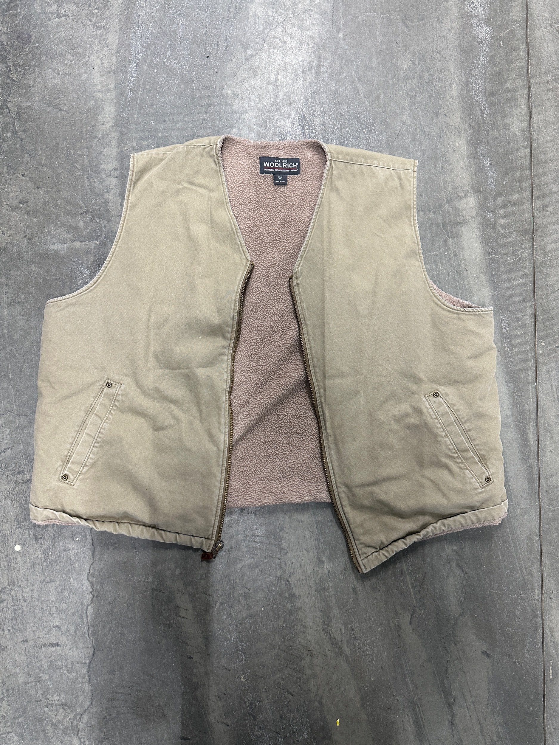 WOOLRICH SHERPA LINED VEST