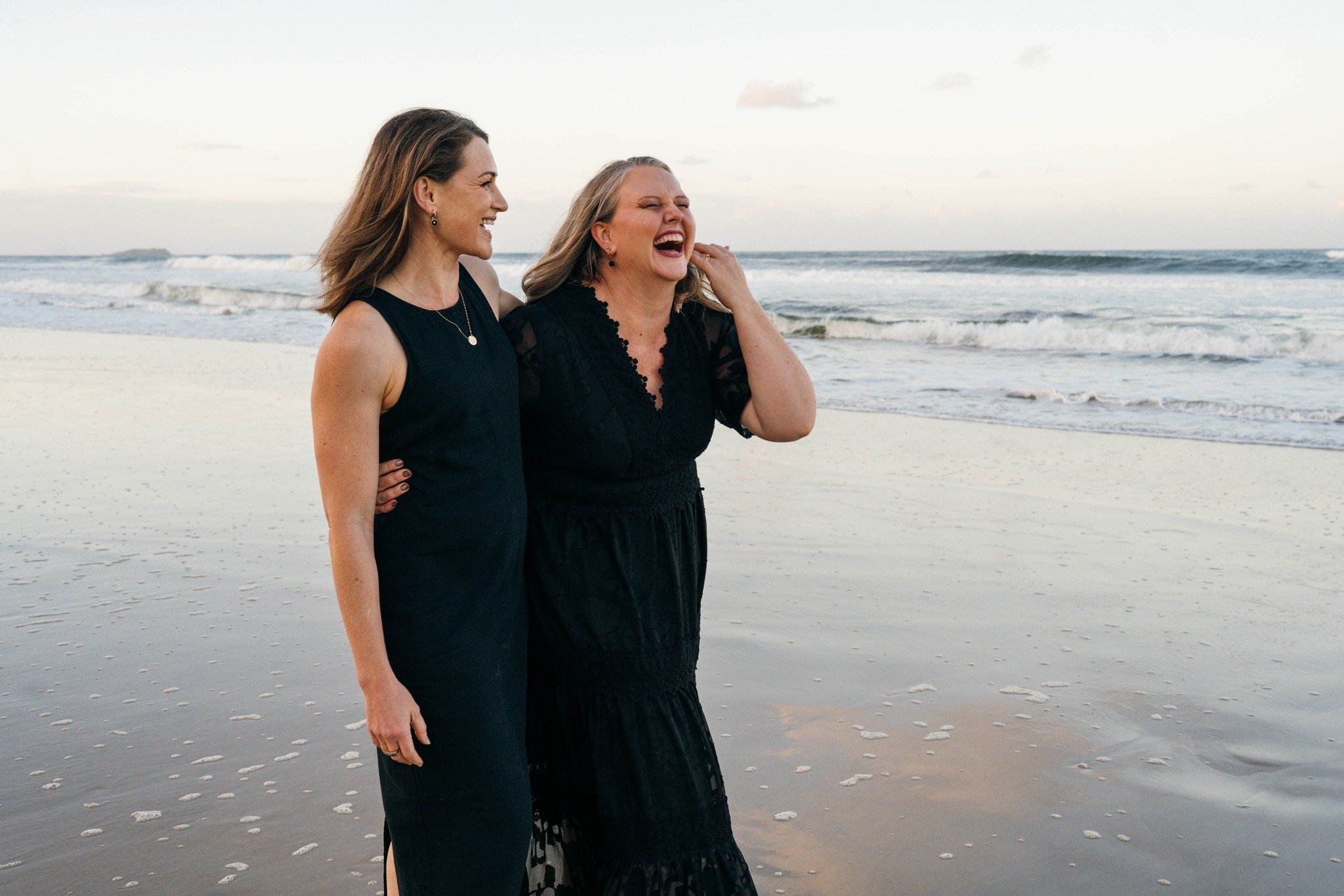 Sisters: Built-in best friends&hellip; with a strict &lsquo;don&rsquo;t take my stuff&rsquo; policy.

As a sister myself, I get the mix of love, chaos, and inside jokes that make family feel like home. Photographing this family was a joy. I&rsquo;m t