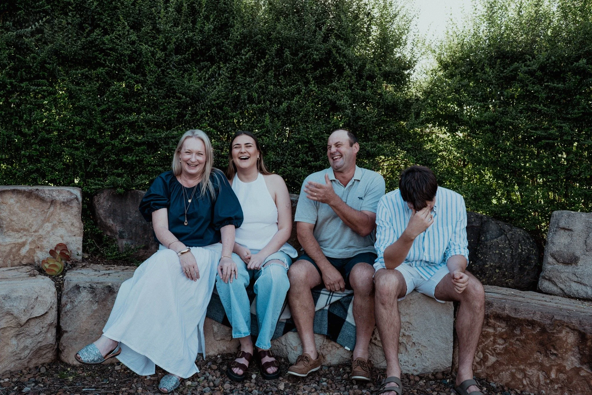 Can you guess what two words this Dad said to get this reaction?

"Six-Sevvvven"...

Proof that Dad jokes are evolving and that Marcel brought out the best candid smiles from the Ragh family. 

#familyphotoshoot #studiorural #67
