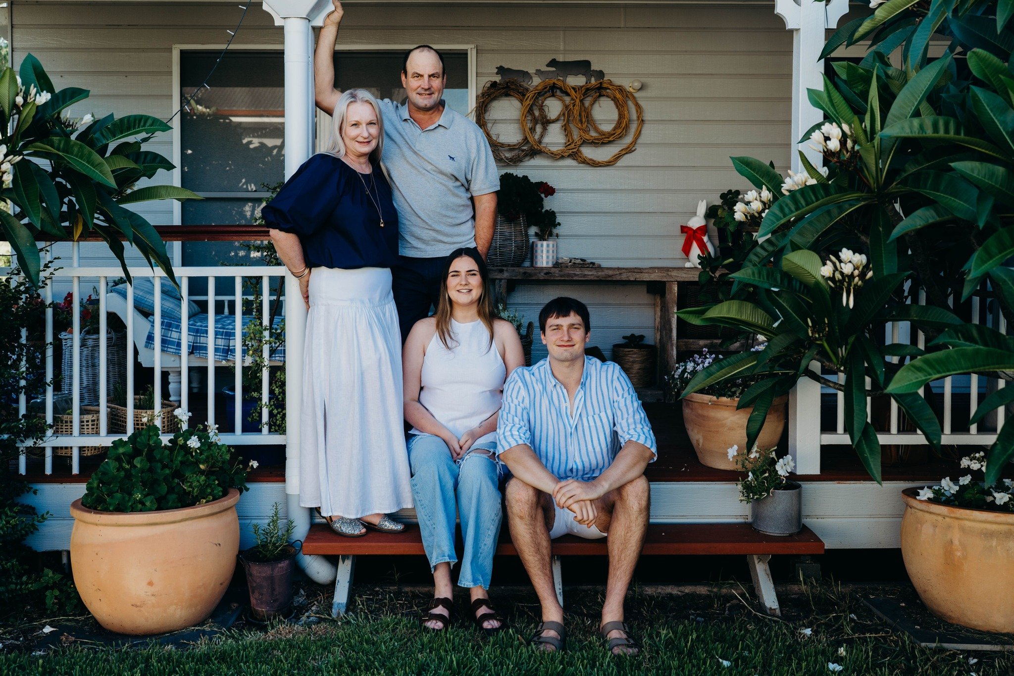 One of my favourite photos from the Ragh family&rsquo;s photoshoot. I love how relaxed they are at home on the veranda stairs. It was such a fun afternoon, and we created so many beautiful images for them to treasure!

#familyphotography  #familyphot