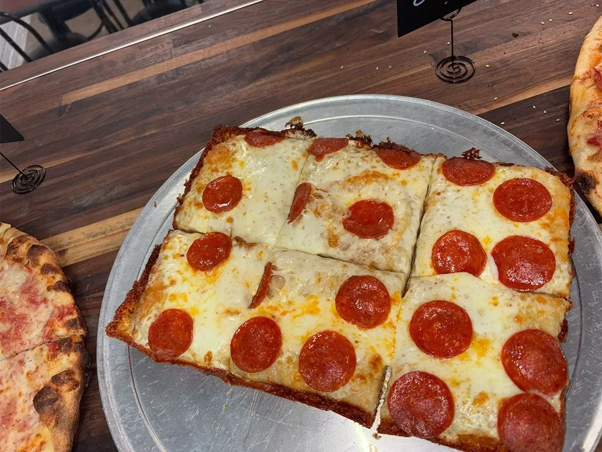 detroit+style+pepperoni-1920w.webp