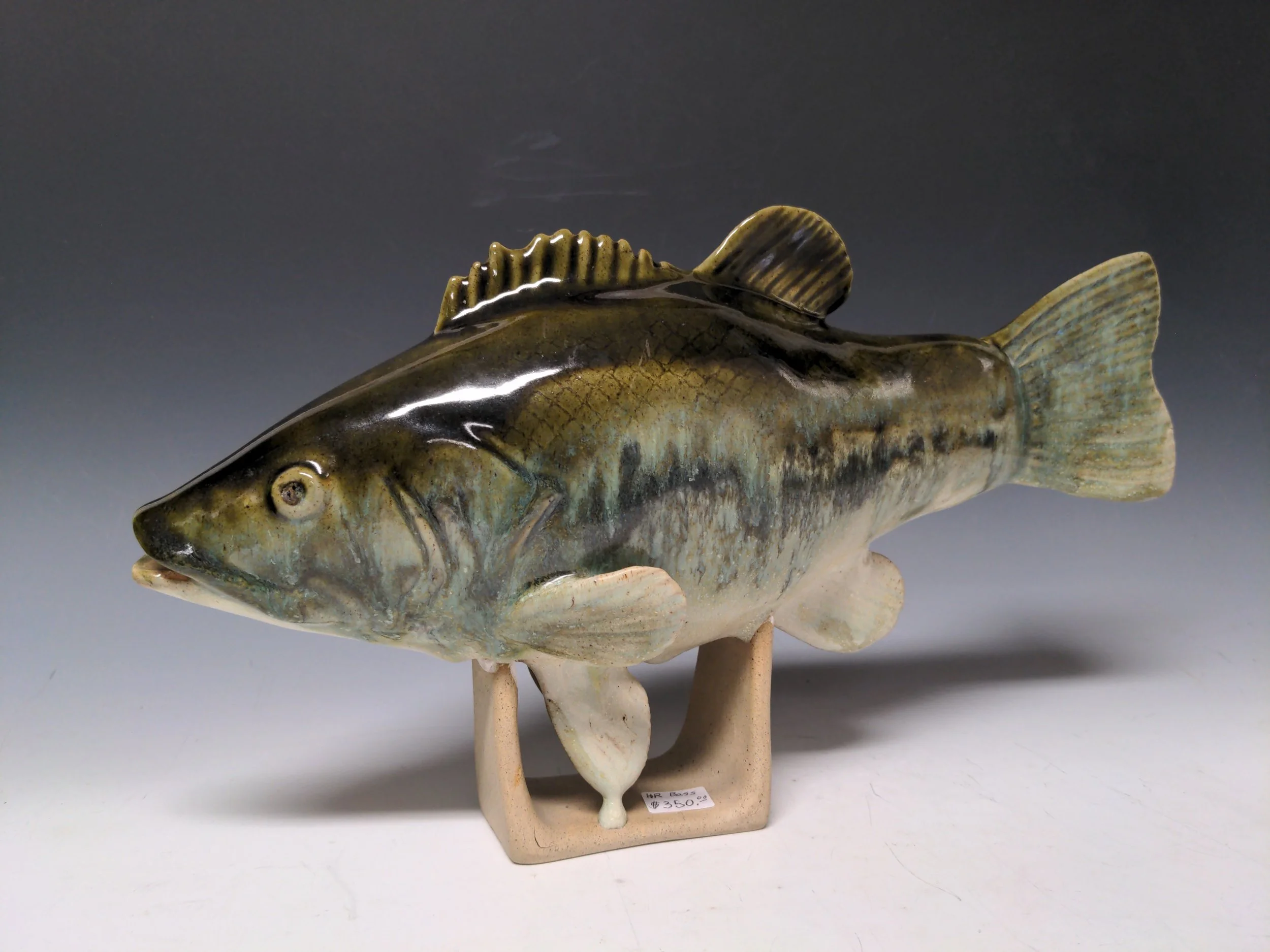 Roberts-bass.jpg