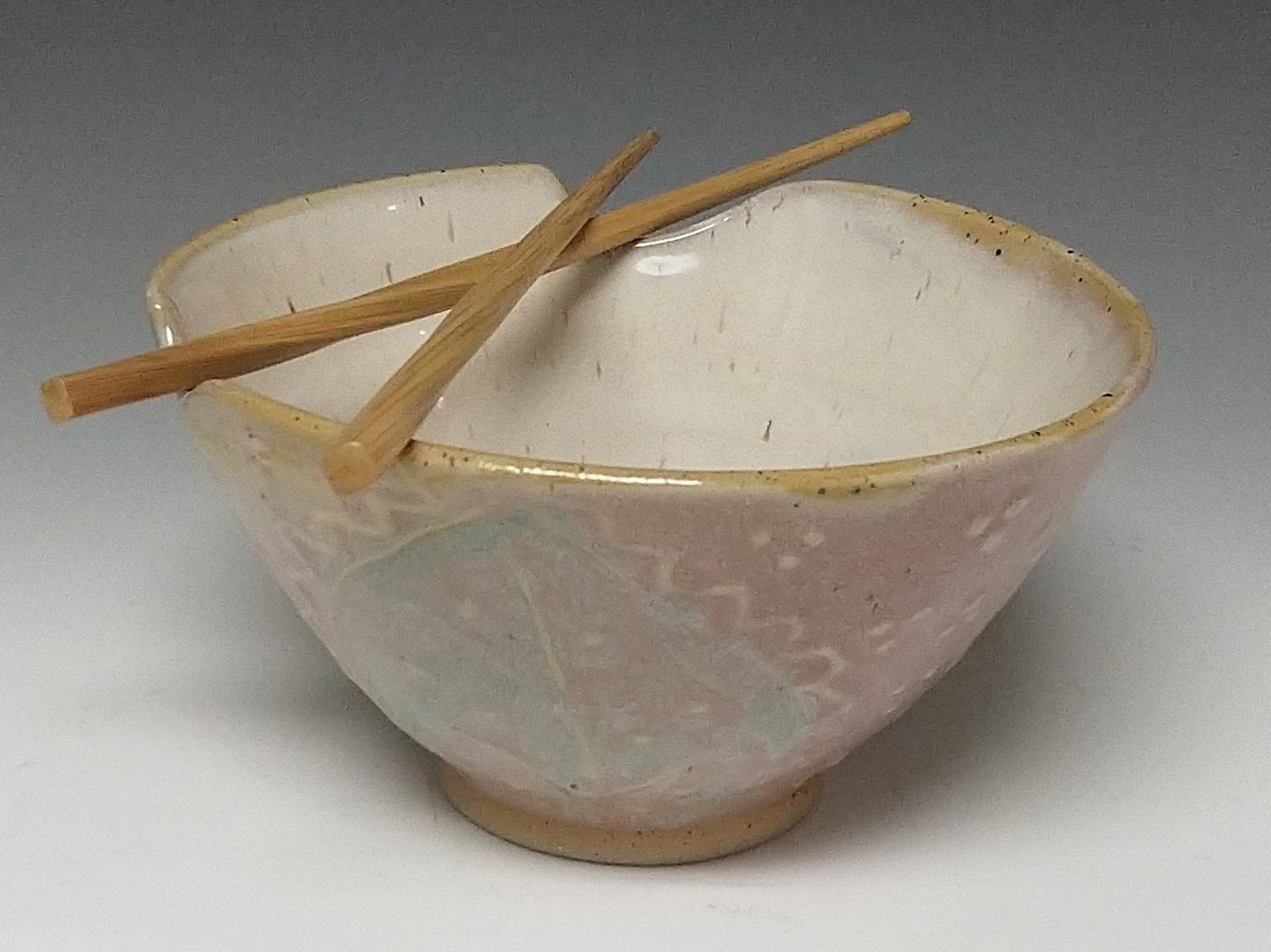 Roberts-contemporary+stoneware+pottery+rice+bowls.jpg