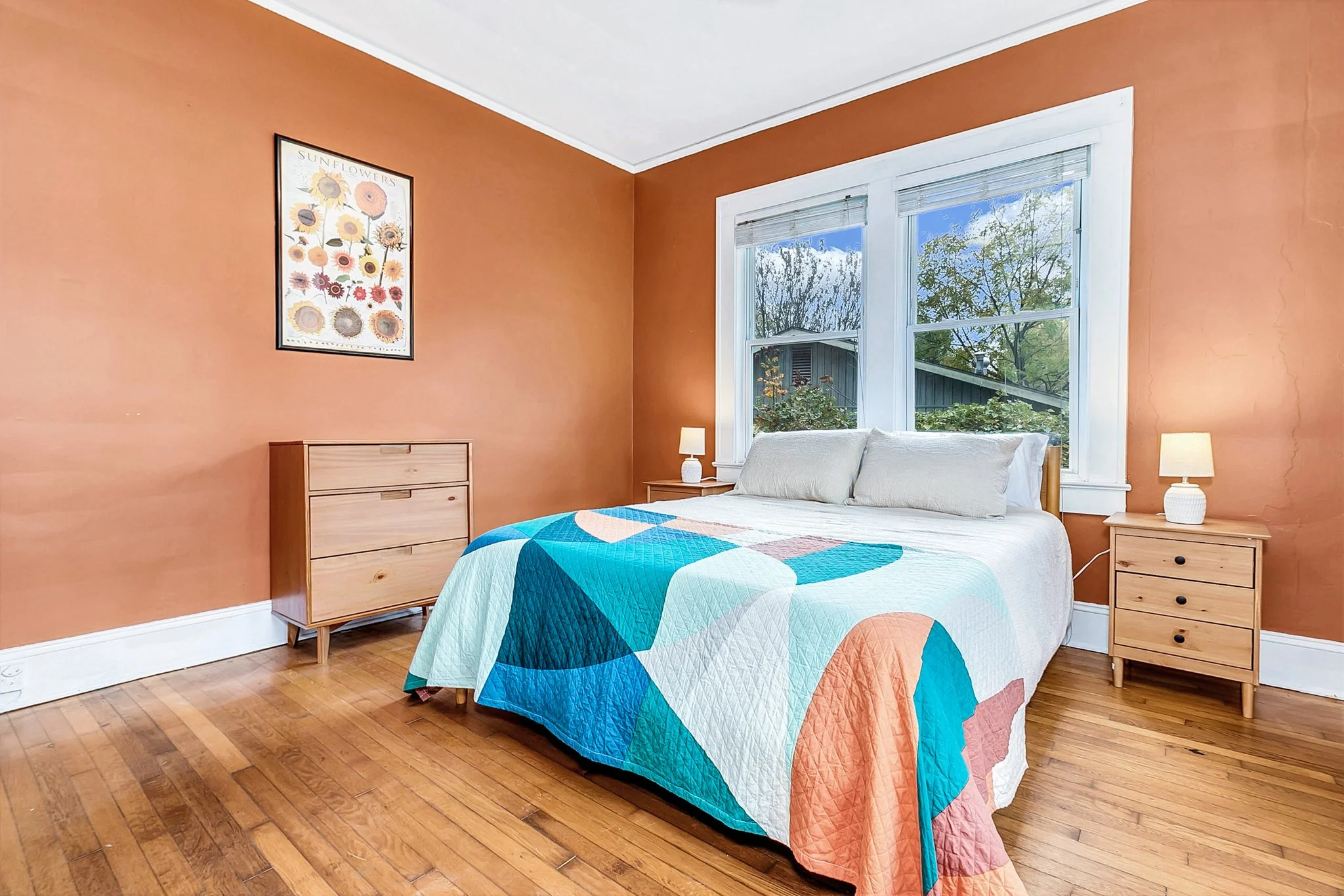 S - Bedroom 1 (2).JPG