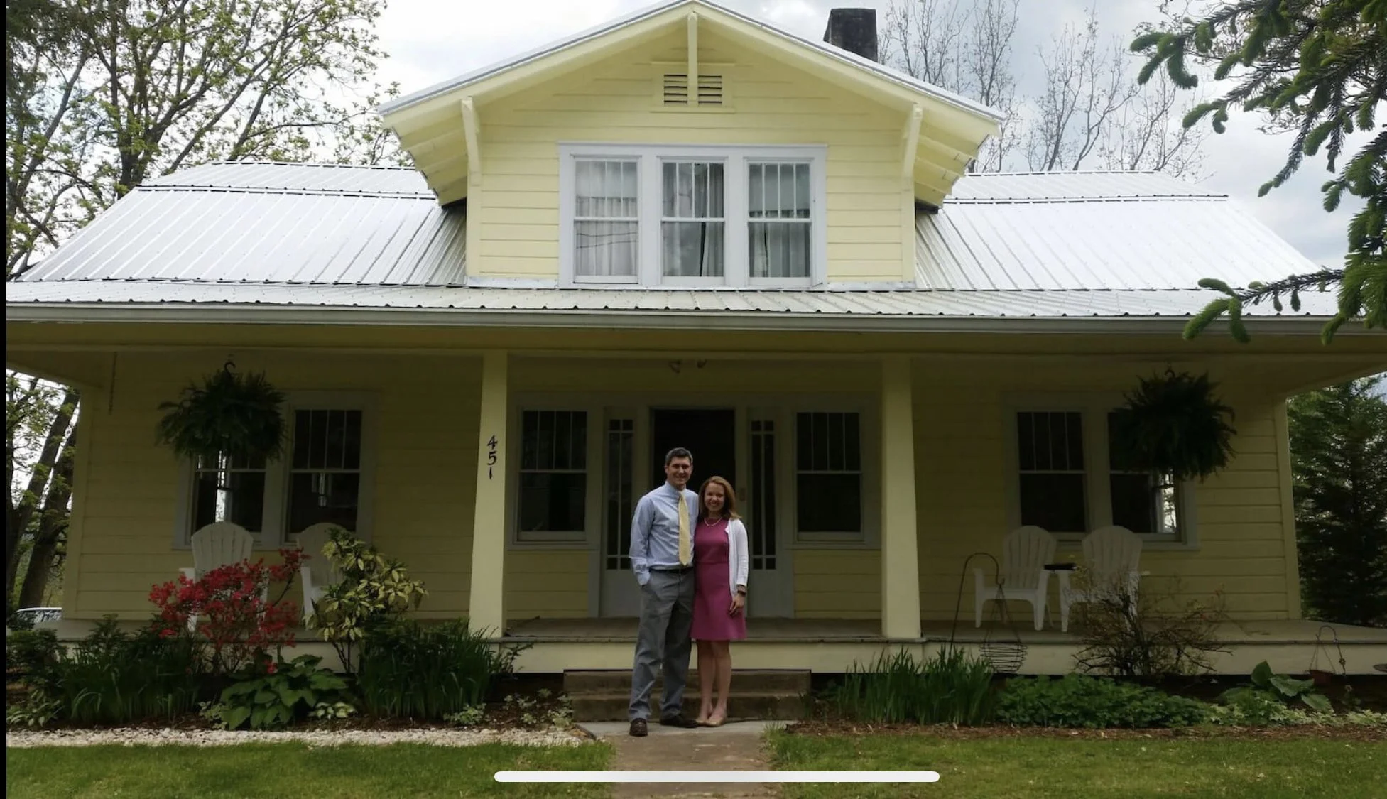 451 Fairview Road, Asheville
(Currently Unavailable) 4 Bed, 2.5 bath, 2,700 square feet, fenced (Furnished)