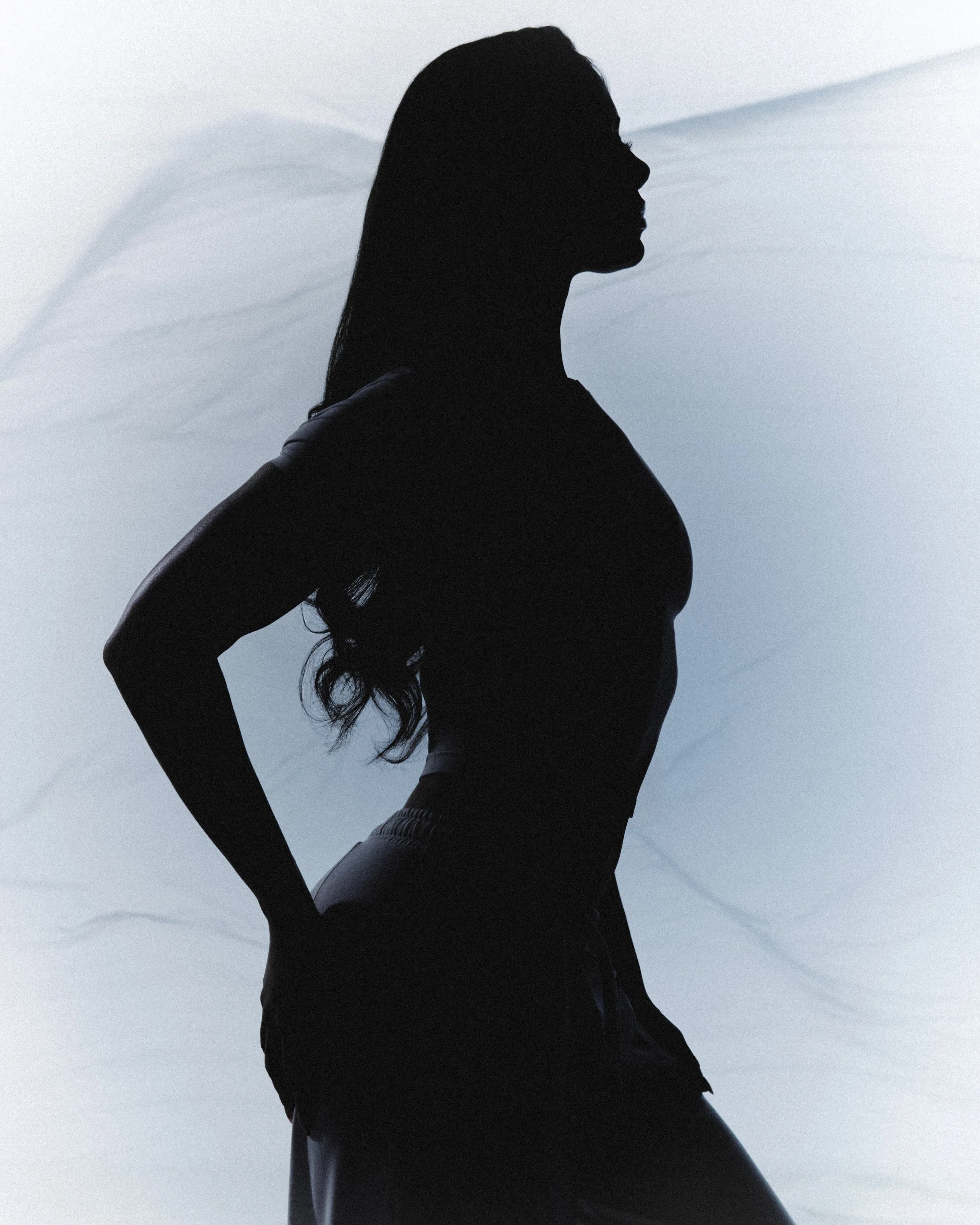 01_Silhouette_Analis_0011.jpg