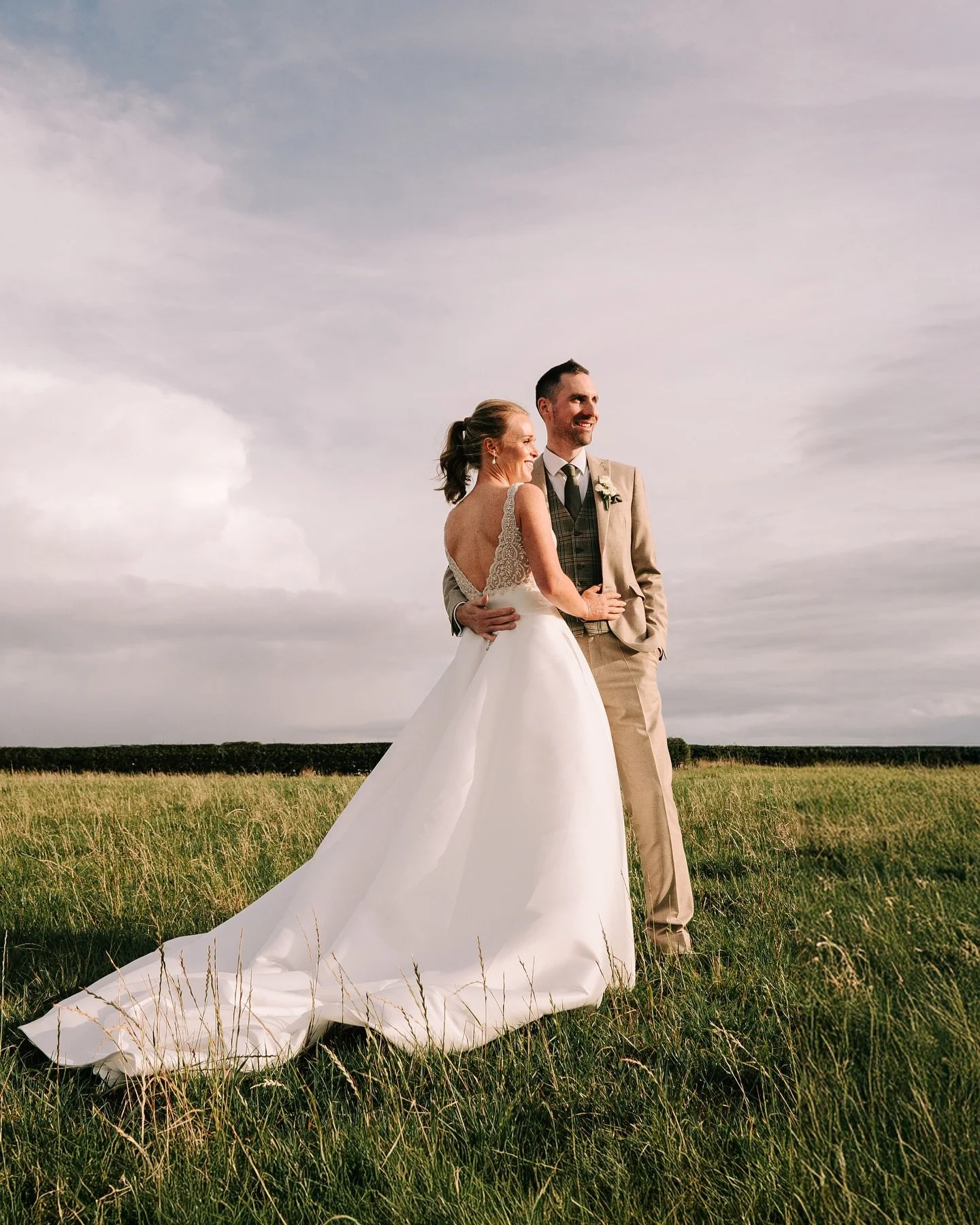 ✨RACHAEL &amp; BEN✨

On Saturday I got to spend the day with these two epic people and also Joce from @lunedemielstudio! #dreamteam! 

So much fun from start to finish, and these two were a dream to photograph when we went for an evening stroll, for 