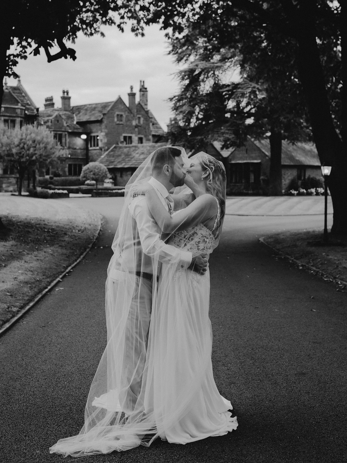 Finishing touches are going on Heather & Rob’s gallery today! Such an awesome wedding to edit 😊
@heatherheadley.x 
Photos @clarerobinsonphotography 
Venue @colshaw_hall_cheshire 
Toastmaster @weddingtoastmaster 
Dress & Veil @avarose