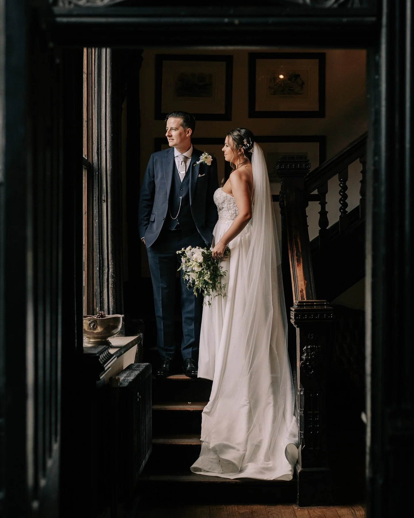 Endless photo backdrops at the lovely @samlesburyhall! Always a pleasure to shoot here. 

Photos @clarerobinsonphotography 
Venue @samlesburyhall @samlesburyhallweddings 
Dress @dressthebrideboutique 
Shoes @rainbowclubuk 
Veil @edit.veils 
Jewellery