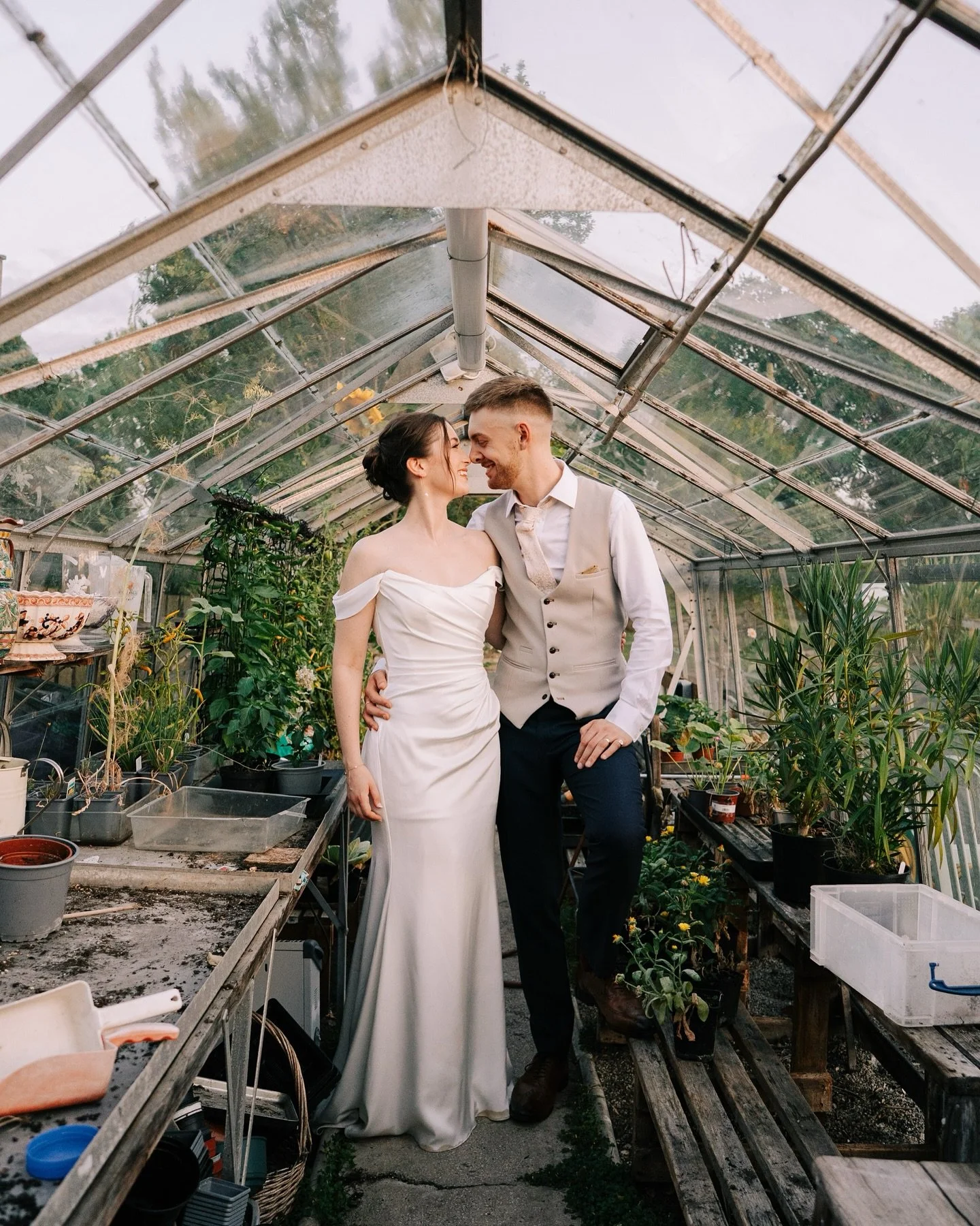 From portraits to the dance floor! Epic light and epic moves! 

Photos @clarerobinsonphotography
Venue @hilltopcountryhouse 
Dress &amp; veil @suzanneneville 
Shoes @emmylondonofficial 
Jewellery @lilyandroo @oliviaandpearl
Shirt @cheshiremenswear 
B