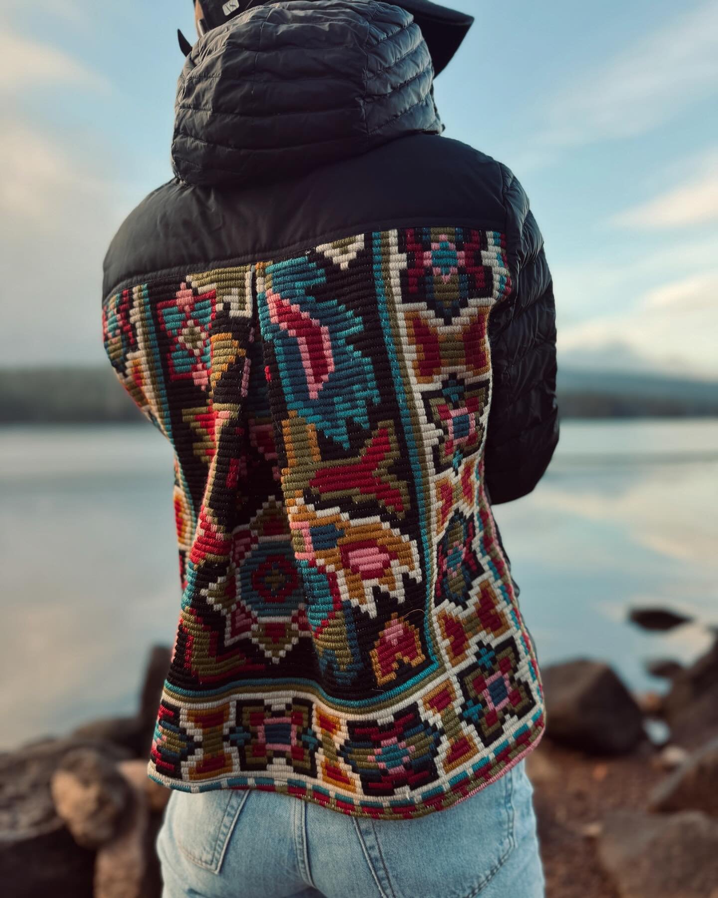 While enjoying all the exciting Christmas magic, I&rsquo;m still working on one-of-a-kind redesigns for your forgotten wardrobe treasures. 🎁 Send us an email or drop by our pop-up, and let us help you create a truly unique, Norwegian produced Christ