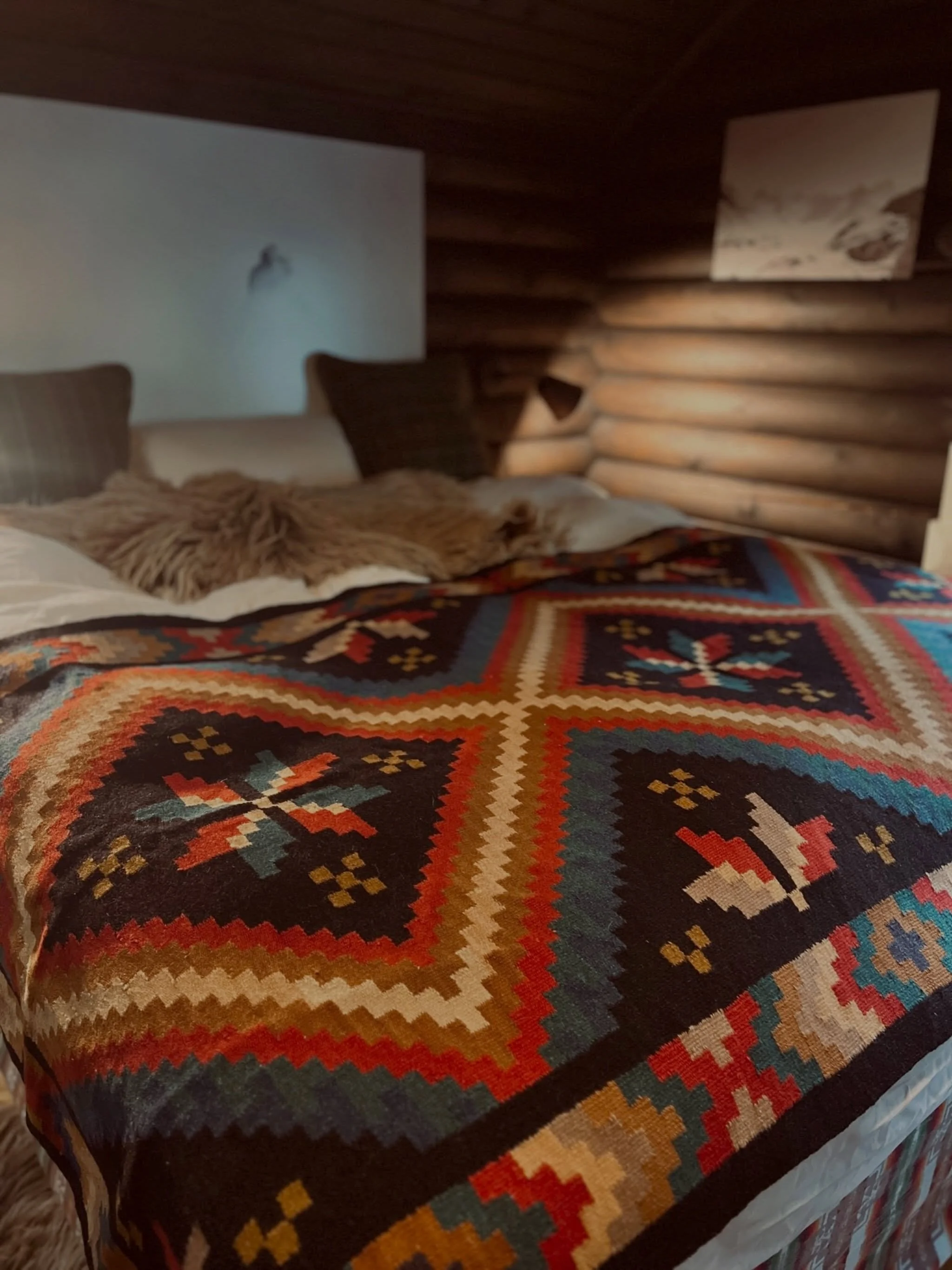 Norwegian heritage through traditional handweaving.
That has been Recouture&rsquo;s signature since our first collection in early 2023, starting with the &Aring;kle Jacket. It has been a journey getting to know these handwoven art pieces one by one, 