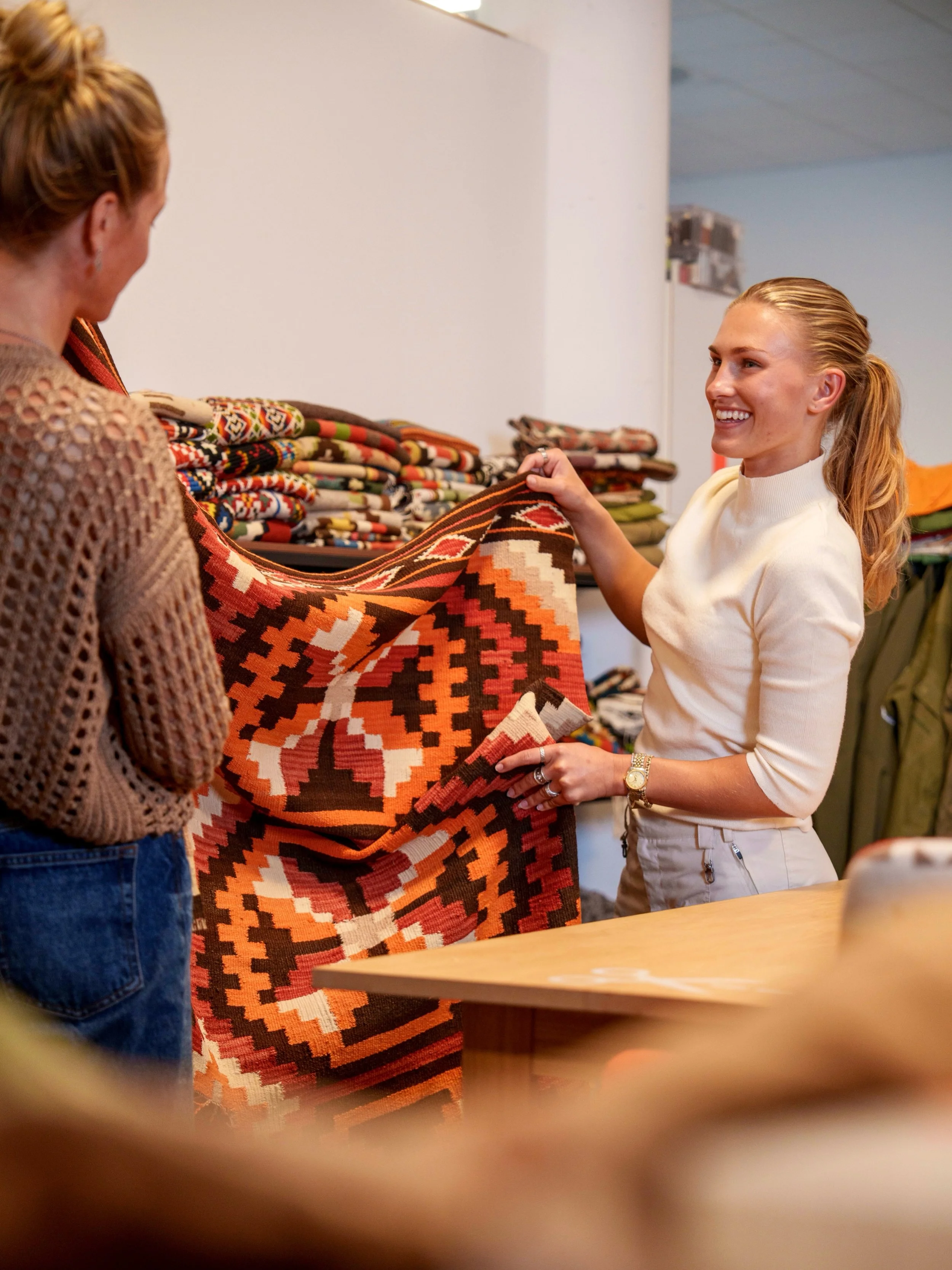 A new chapter is taking shape at Recouture 🤍

I&rsquo;m so glad to welcome Martine to our growing team. Together, we will dig deeper into Norwegian cultural heritage and how its stories, craftsmanship and beauty can be reimagined for today.

I look 