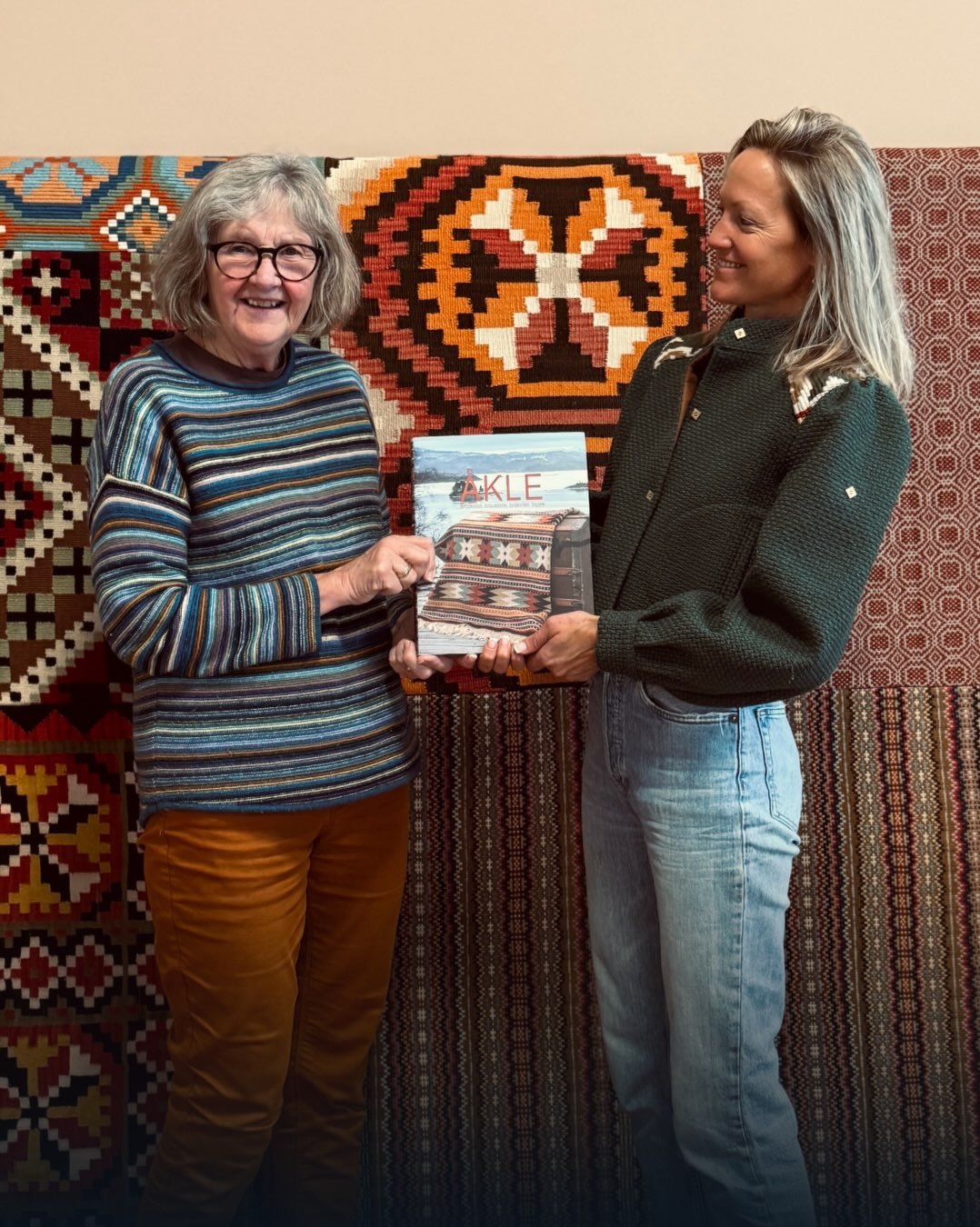 A proud moment 🤎
Seeing my work documented alongside Norwegian textile traditions makes me both proud and grateful.
So lovely to welcome Marta Kl&oslash;ve Juuhl, one of the authors of &Aring;kle, to the Recouture Creative Studio at Hadeland.
The bo