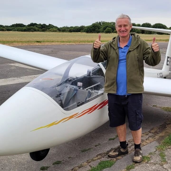Congratulations to Paul who completed his Bronze badge in tricky conditions today at Burn. #gliding #glidingpilot #glider #bga #aviation #avgeek #avgeeks #northyorkshire #burn #burngc #northyork
