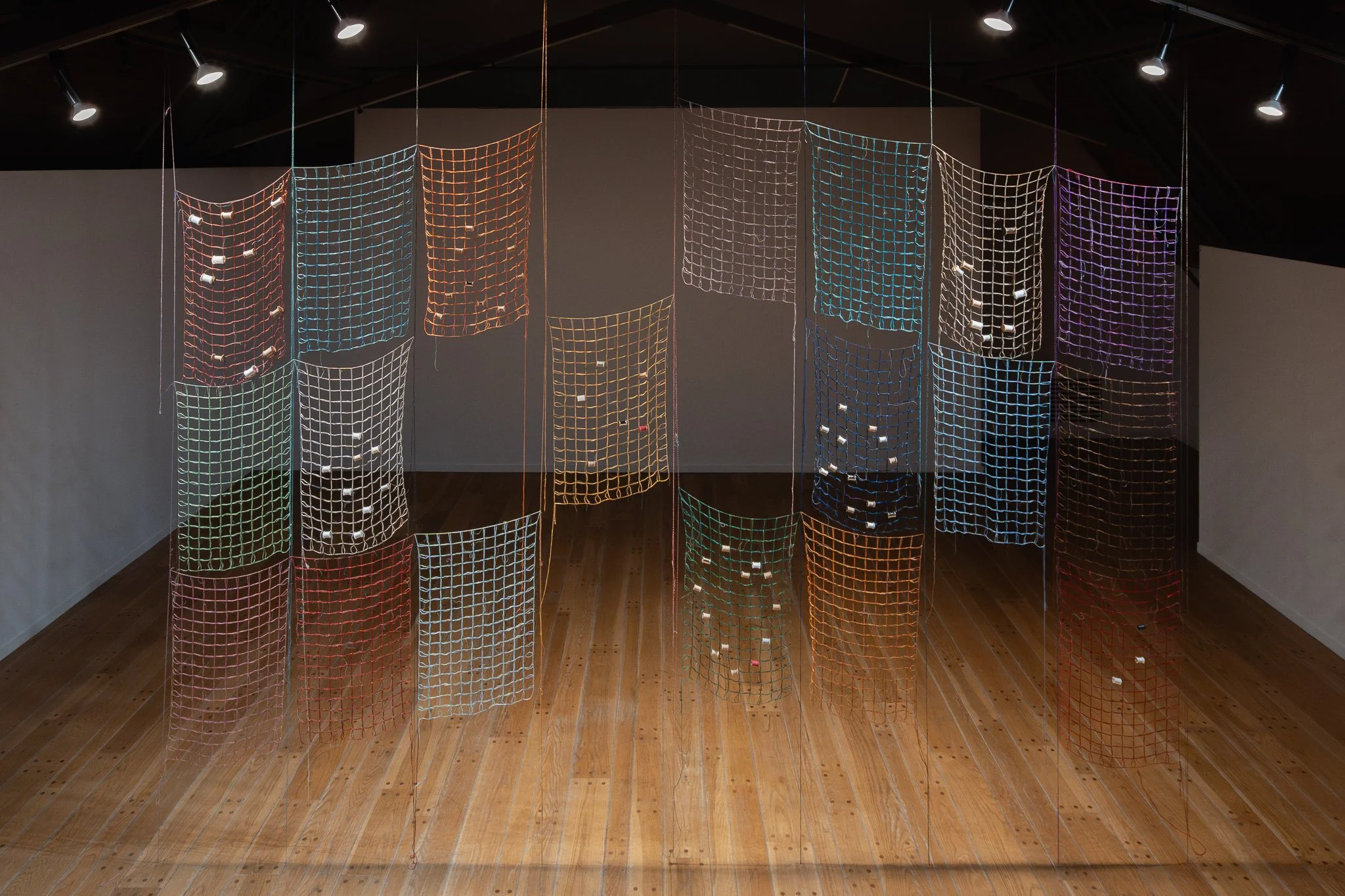 Étrangères à la terre