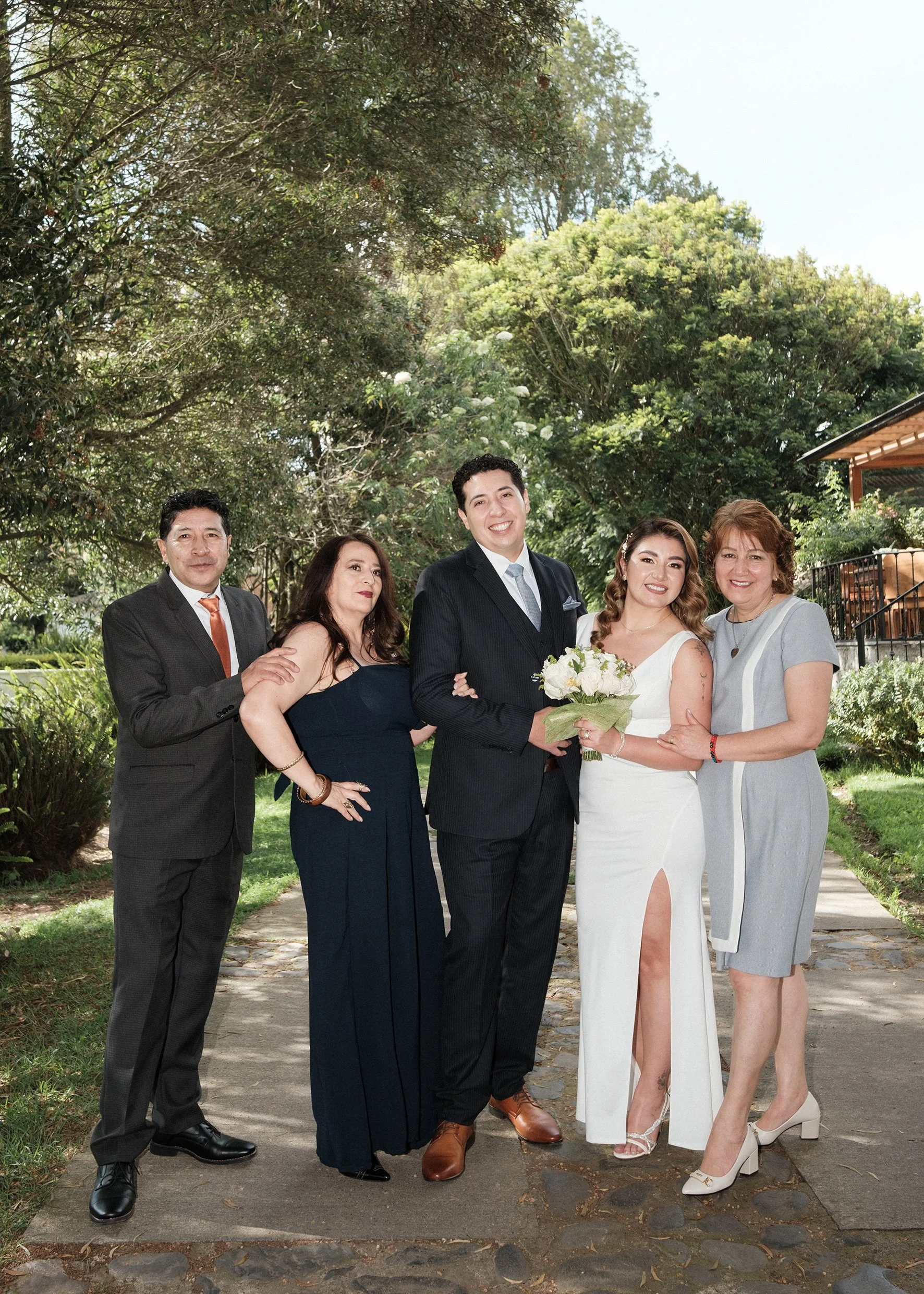 familia-padres-boda-civil-abrspungo-riobamba-12.jpg