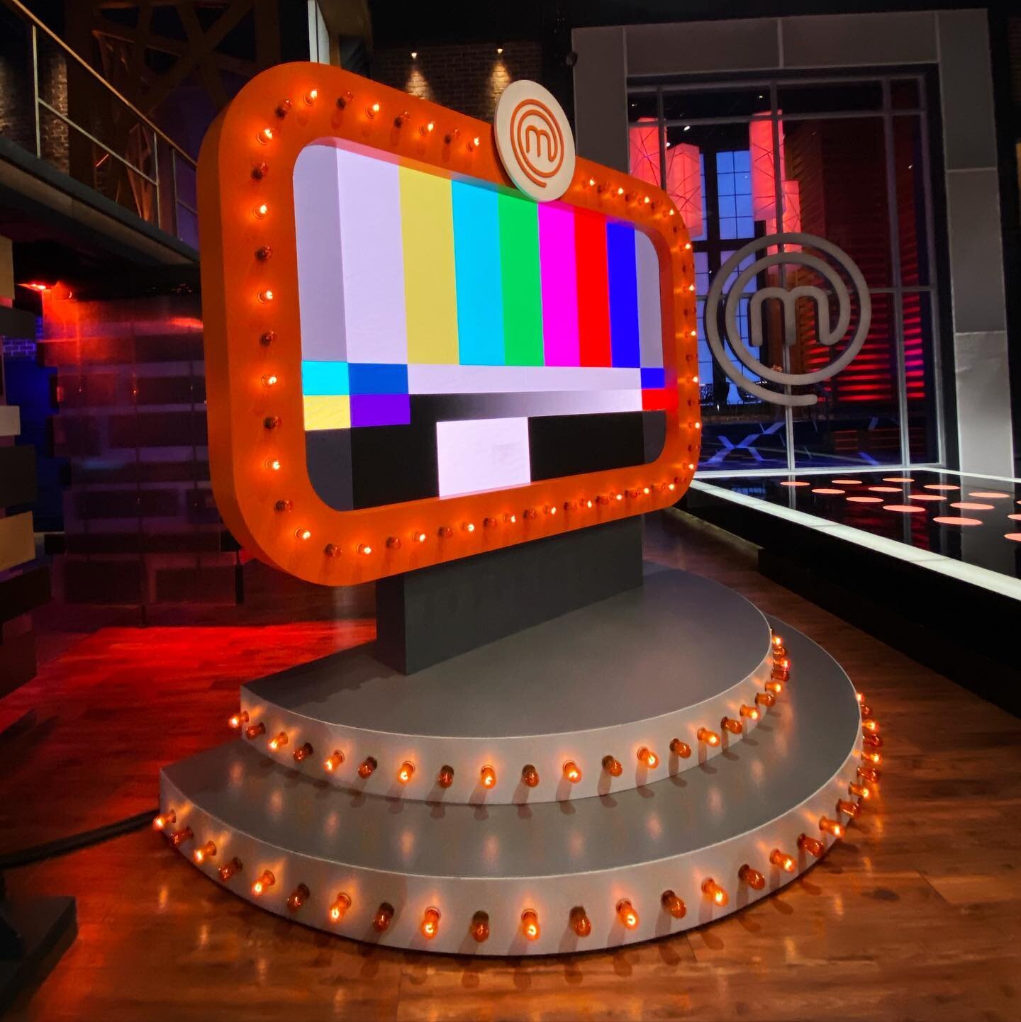 Did you catch the game show display we designed for @masterchefcda ?? 

LX by: @apexsoundandlight