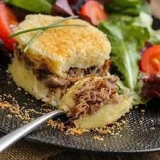 Hachi parmentier au porc effiloché gratiné
