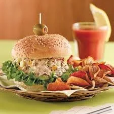 Kaiser à la salade de thon