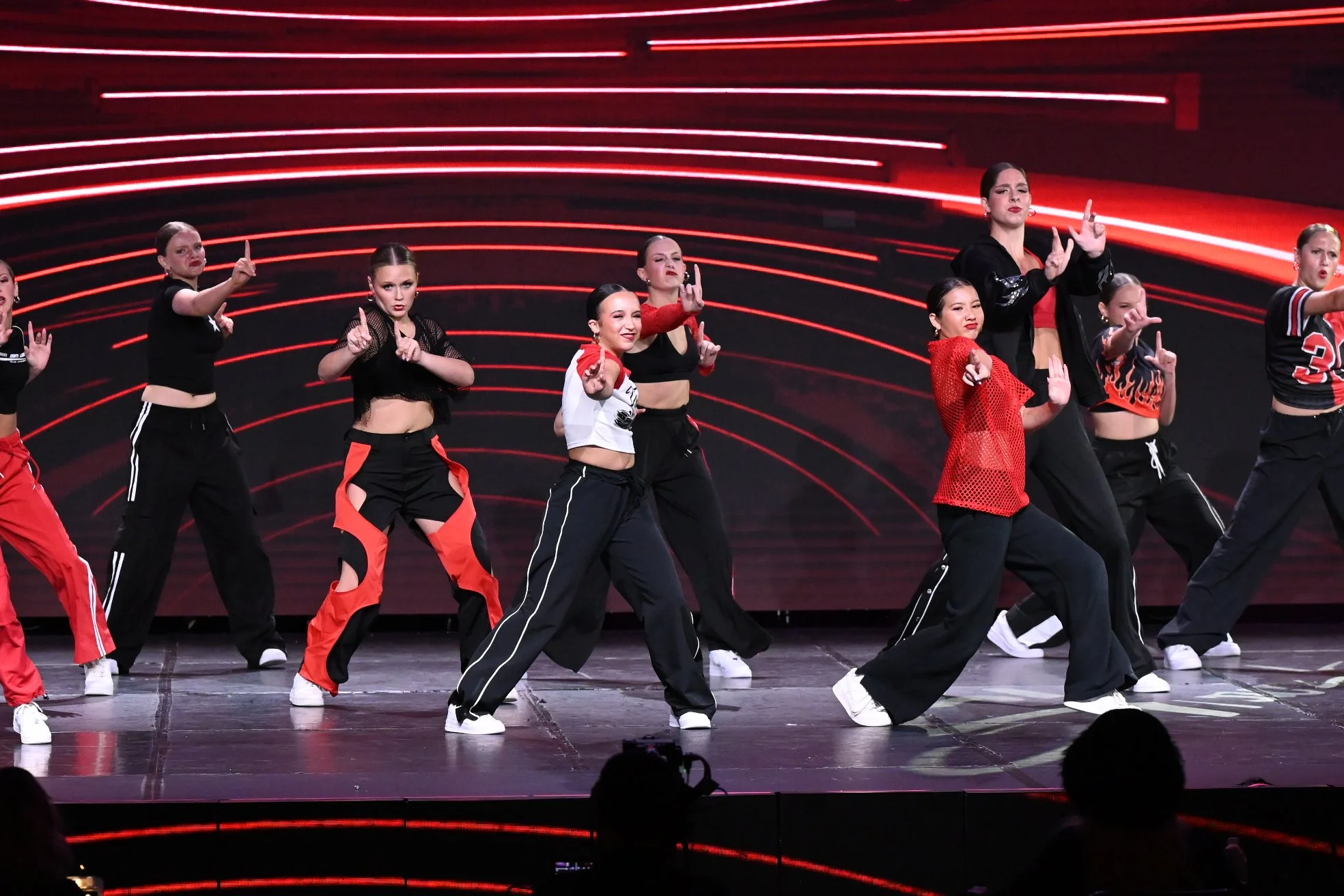 wait pose Get Like Me .JPG