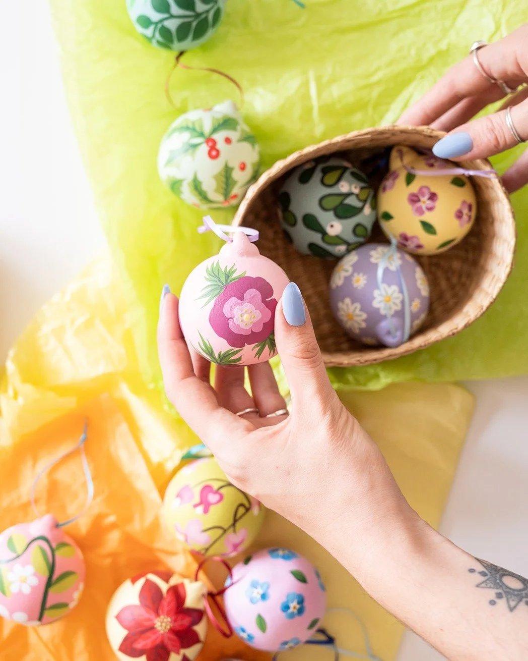 It's Friday, Friday, Holiday Market Friiidayyy! 🎁🎶

Hosted by @ottstreetmarkets  and @mpcc_official , join us 1805 Gasp&eacute; tonight from 5pm - 8pm!🎄

#manorpark #manorparkevent #manorparkottawa #christmasmarket #ottawachristmas #ottawamarket