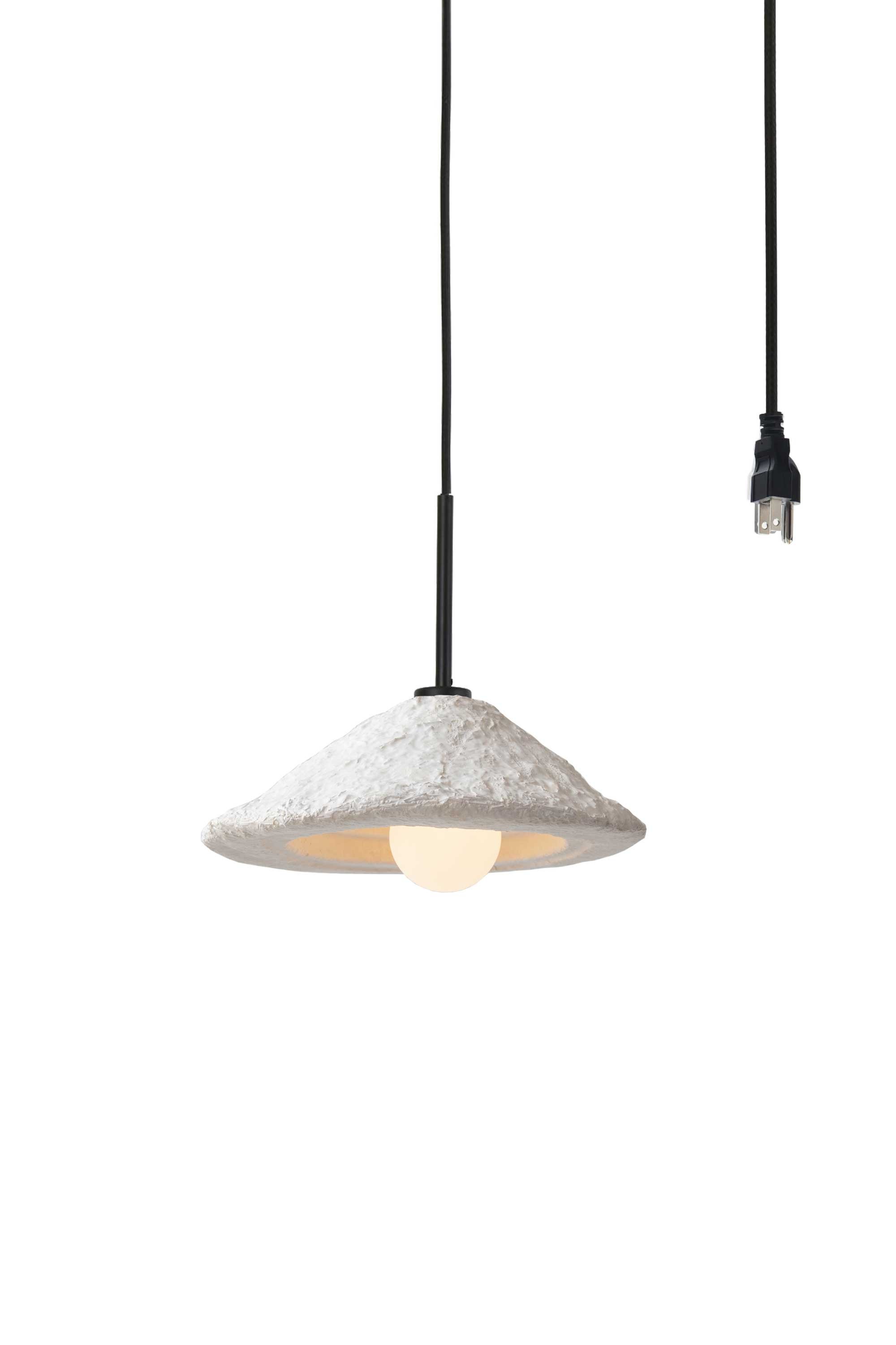 TerracePendantSmBlackPlugIn.jpg